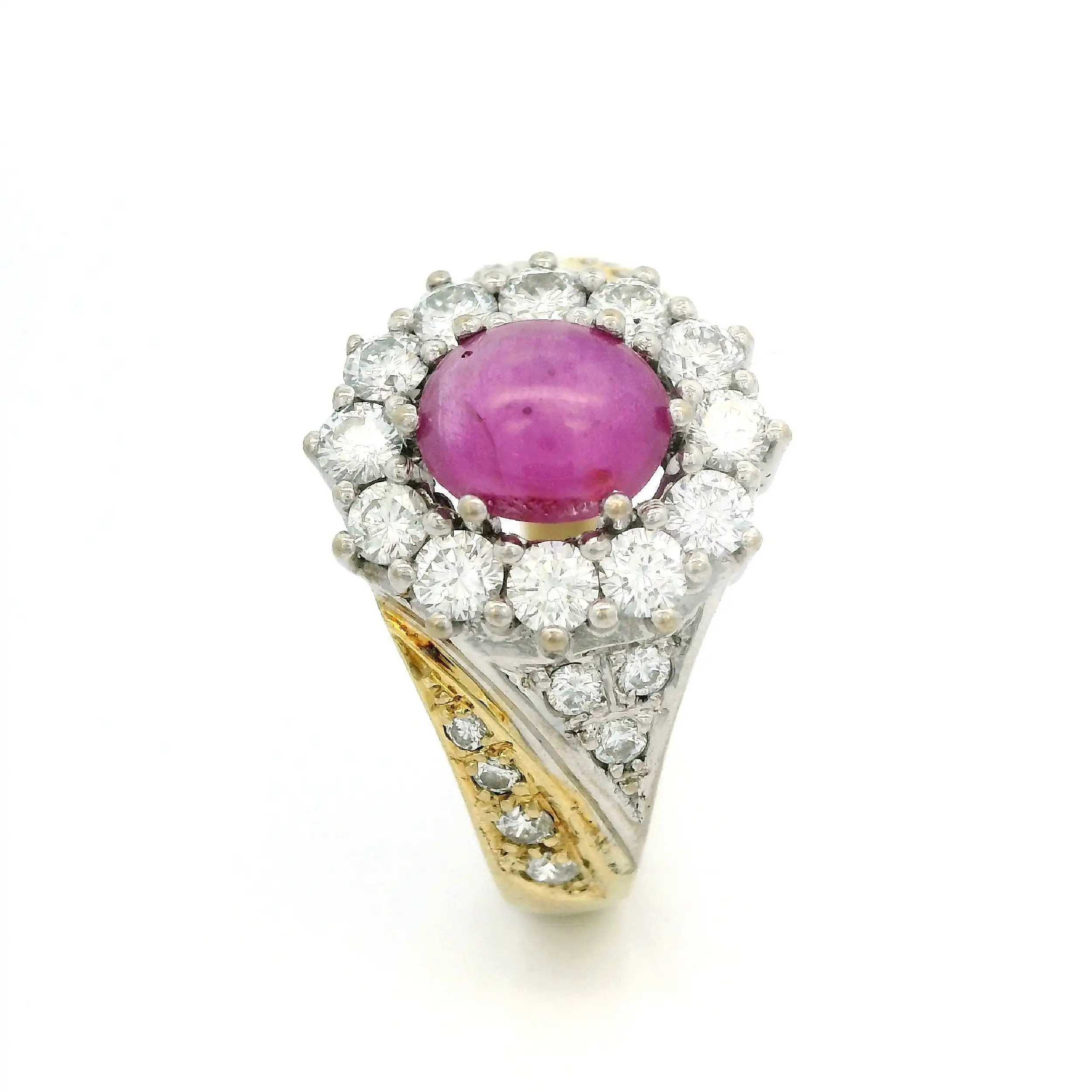 Ring Bicolor mit Brillanten und Cabochon Farbstein