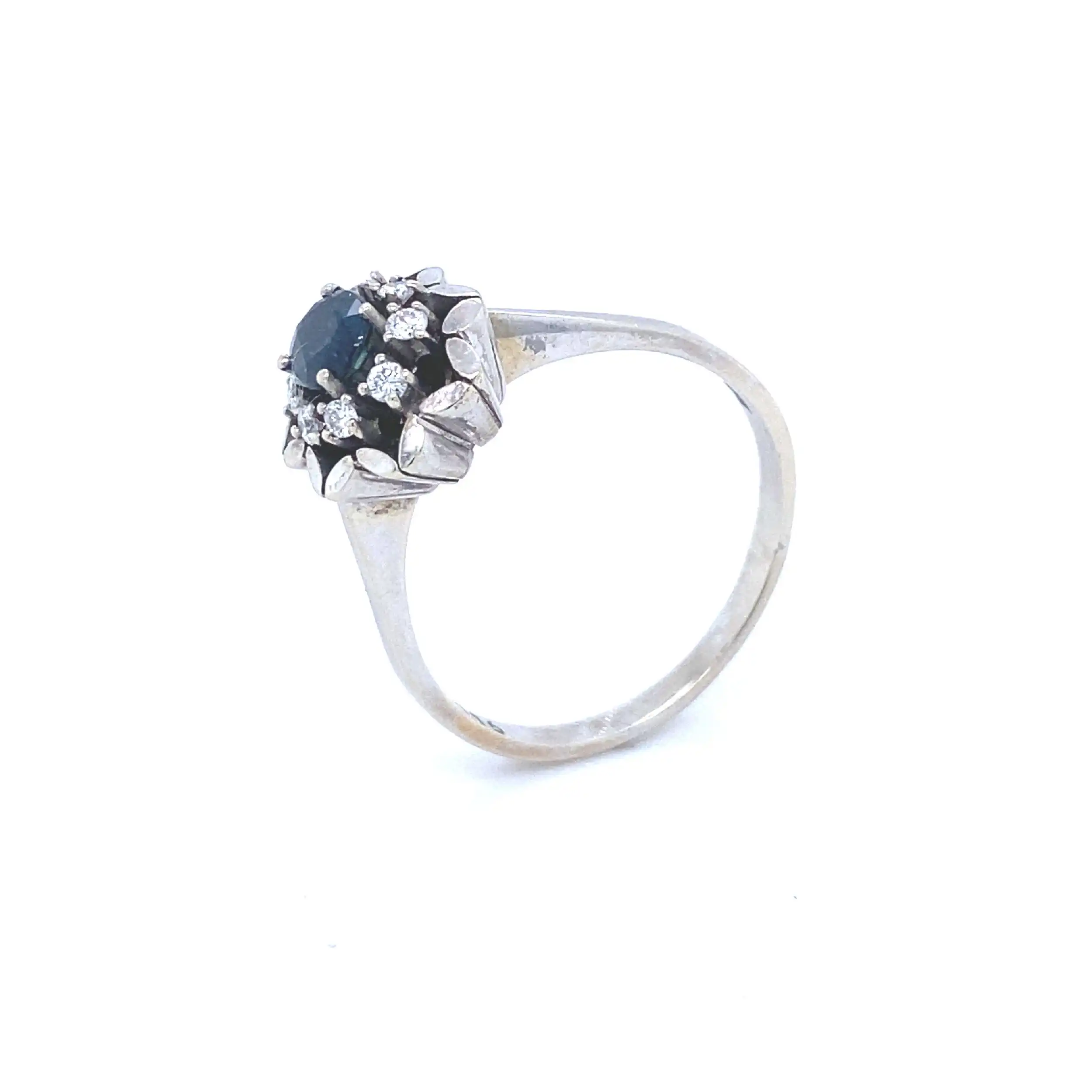 Ring Weißgold mit blauem Stein und Brillanten, graviert mit 0,16ct