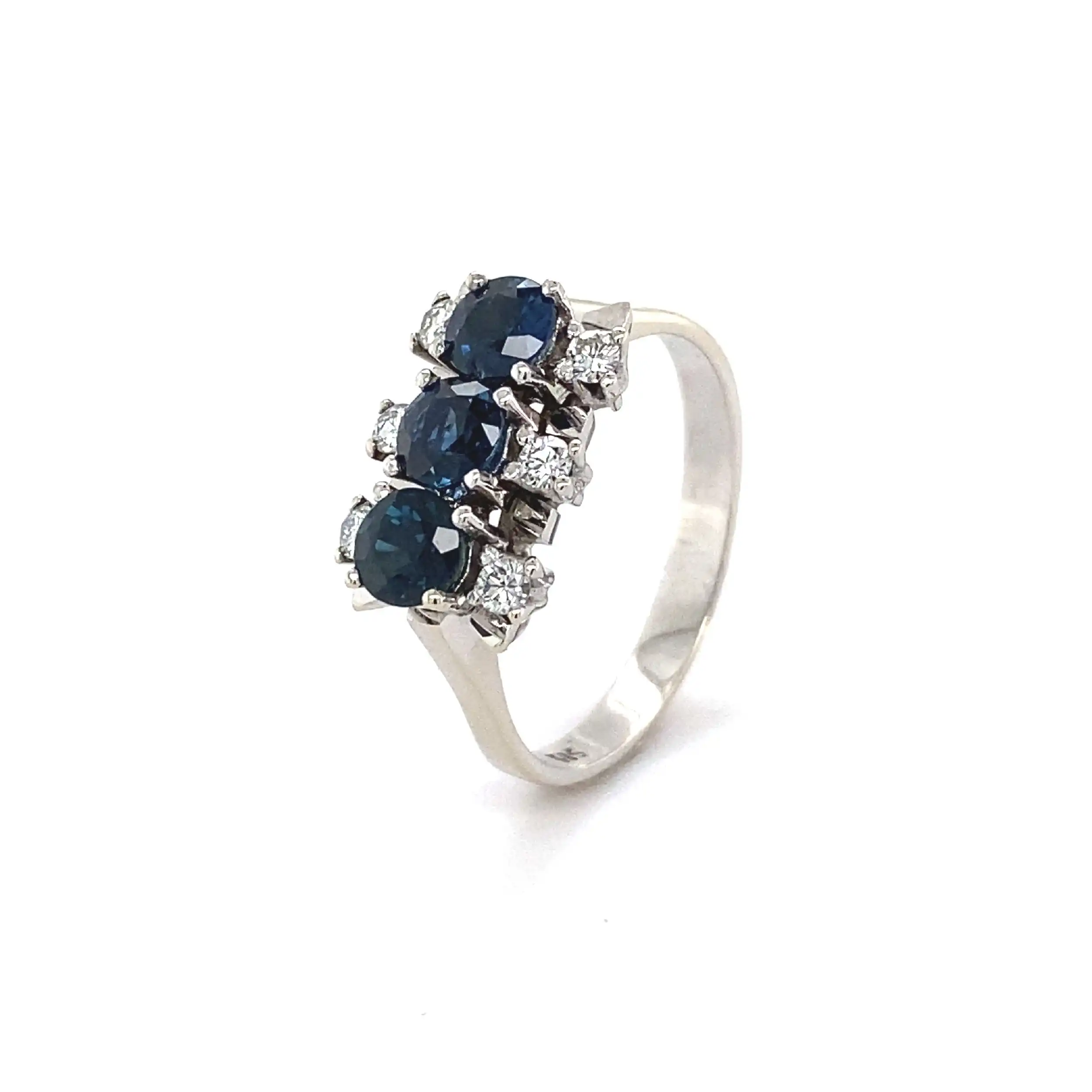 Ring Weißgold mit Saphiren und Brillanten Ring Weißgold mit Saphiren und Brillanten