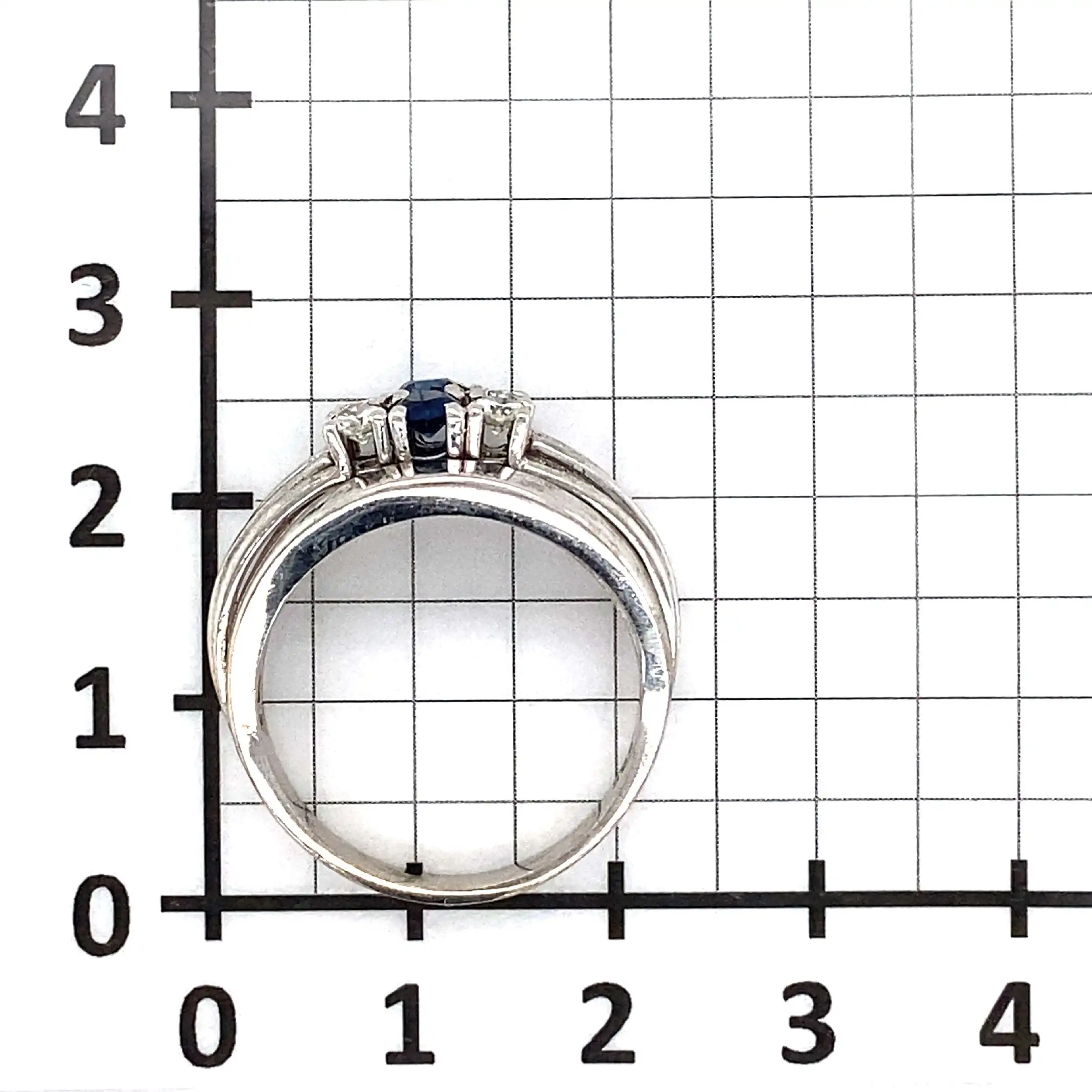 Ring Weißgold mit Brillanten und blauen Farbsteinen Ring Weißgold mit Brillanten und blauen Farbsteinen