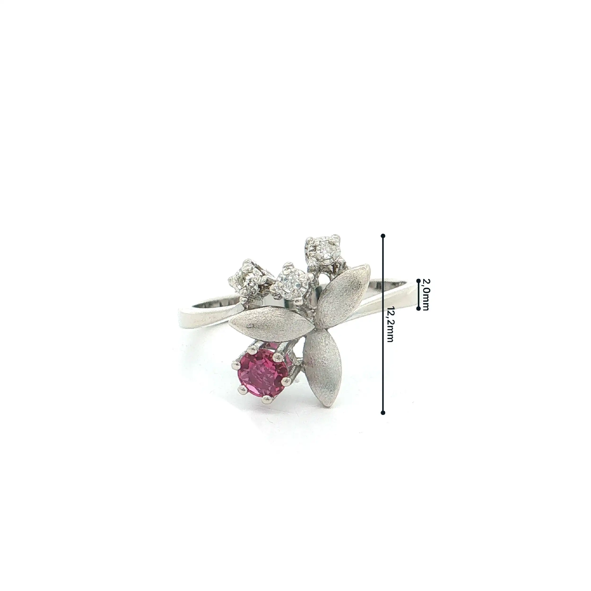 Ring Weißgold mit Rubin und Diamanten Ring Weißgold mit Rubin und Diamanten