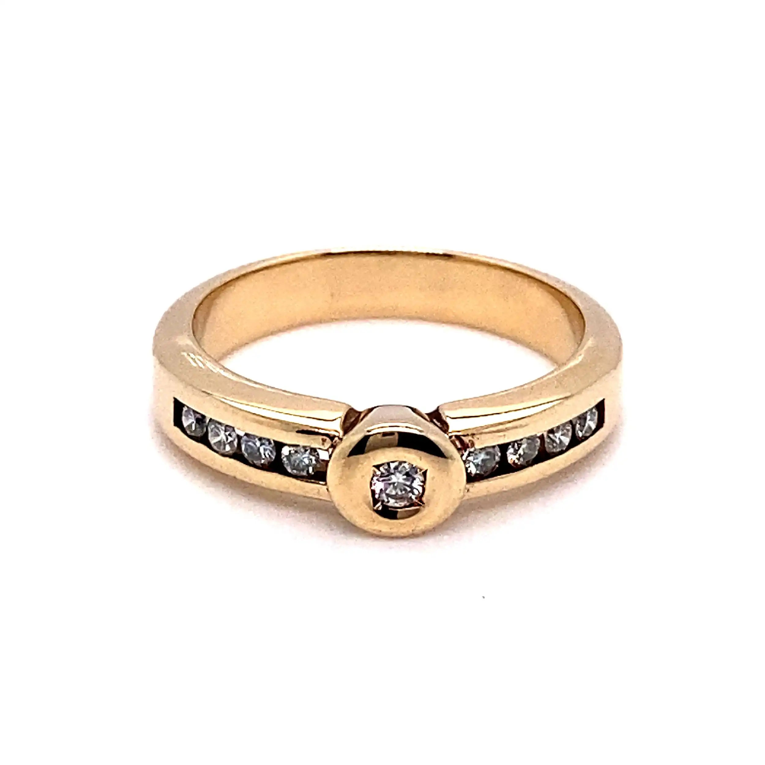 Ring Gelbgold mit Brillanten Ring Gelbgold mit Brillanten