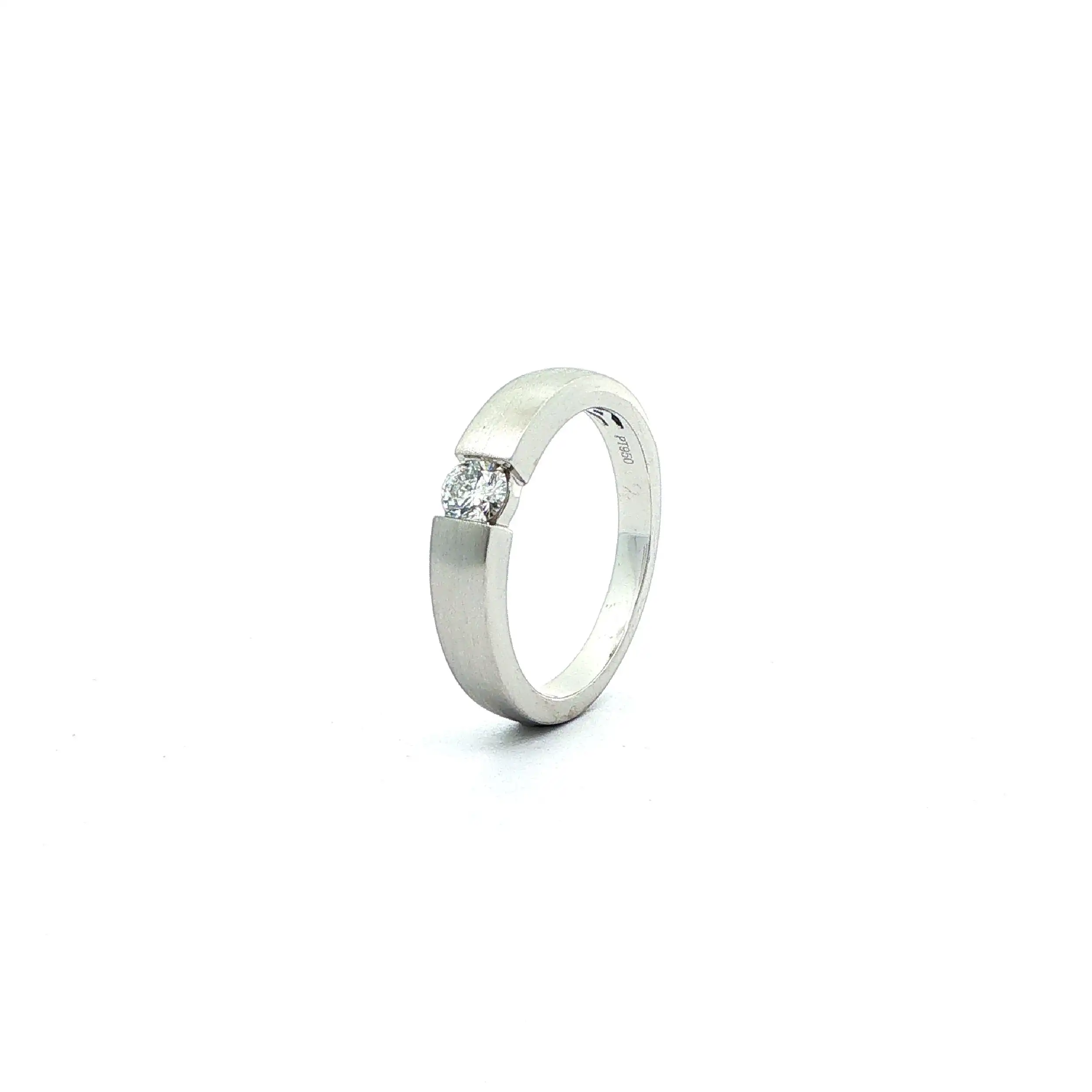 Ring Platin mit Brillant Ring Platin mit Brillant