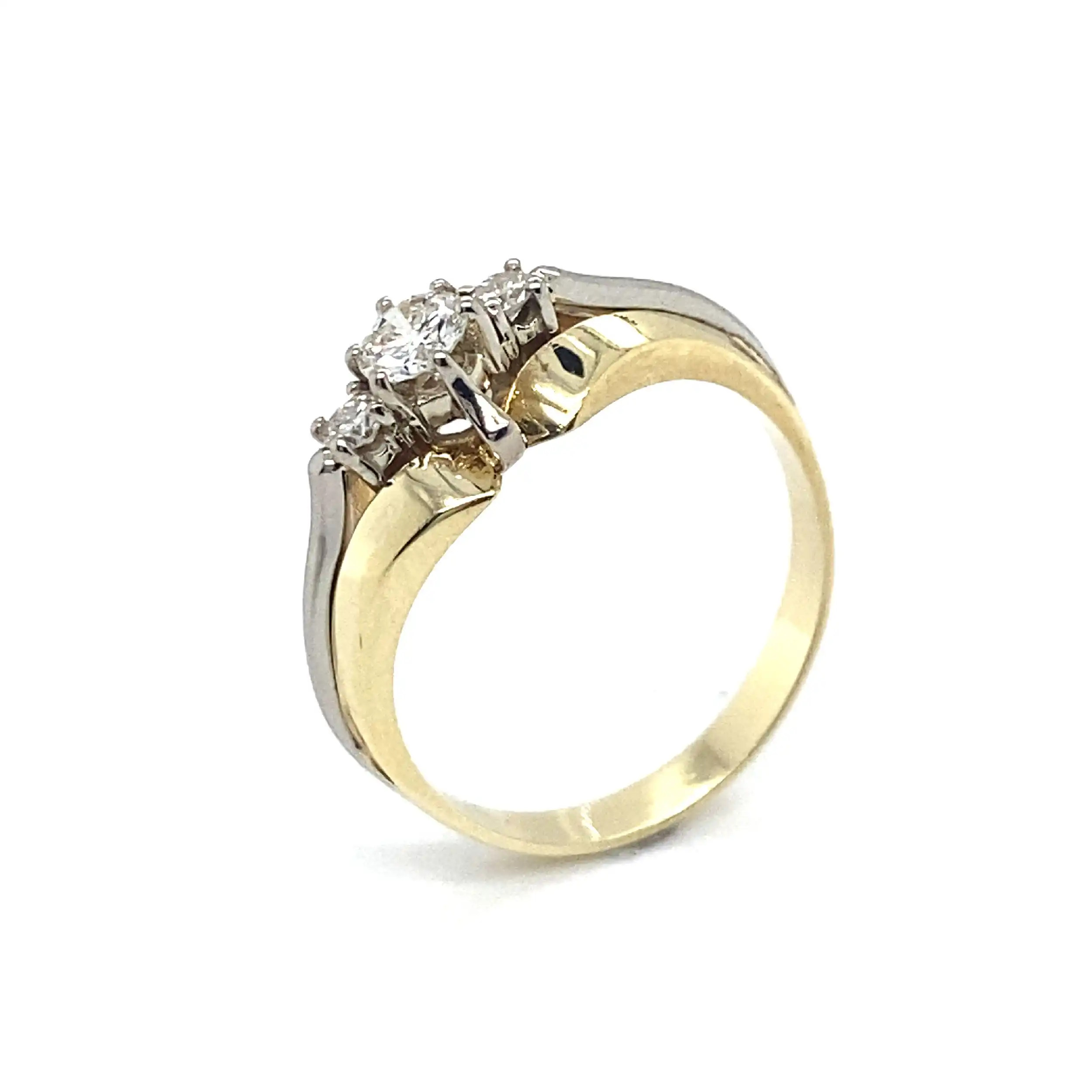 Ring Gelbgold mit Brillanten Ring Gelbgold mit Brillanten