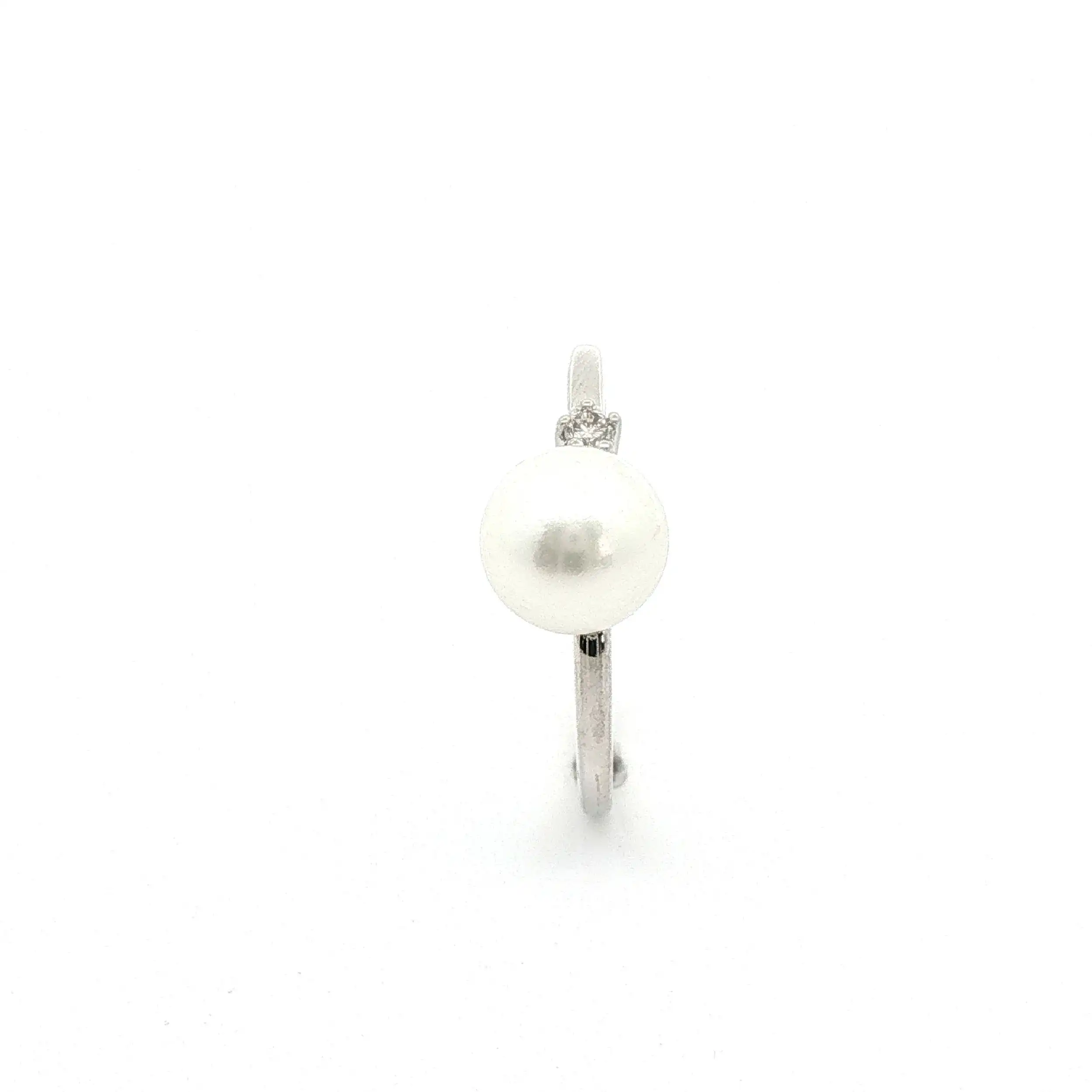 Ring Weißgold mit Perle und Brillant Ring Weißgold mit Perle und Brillant