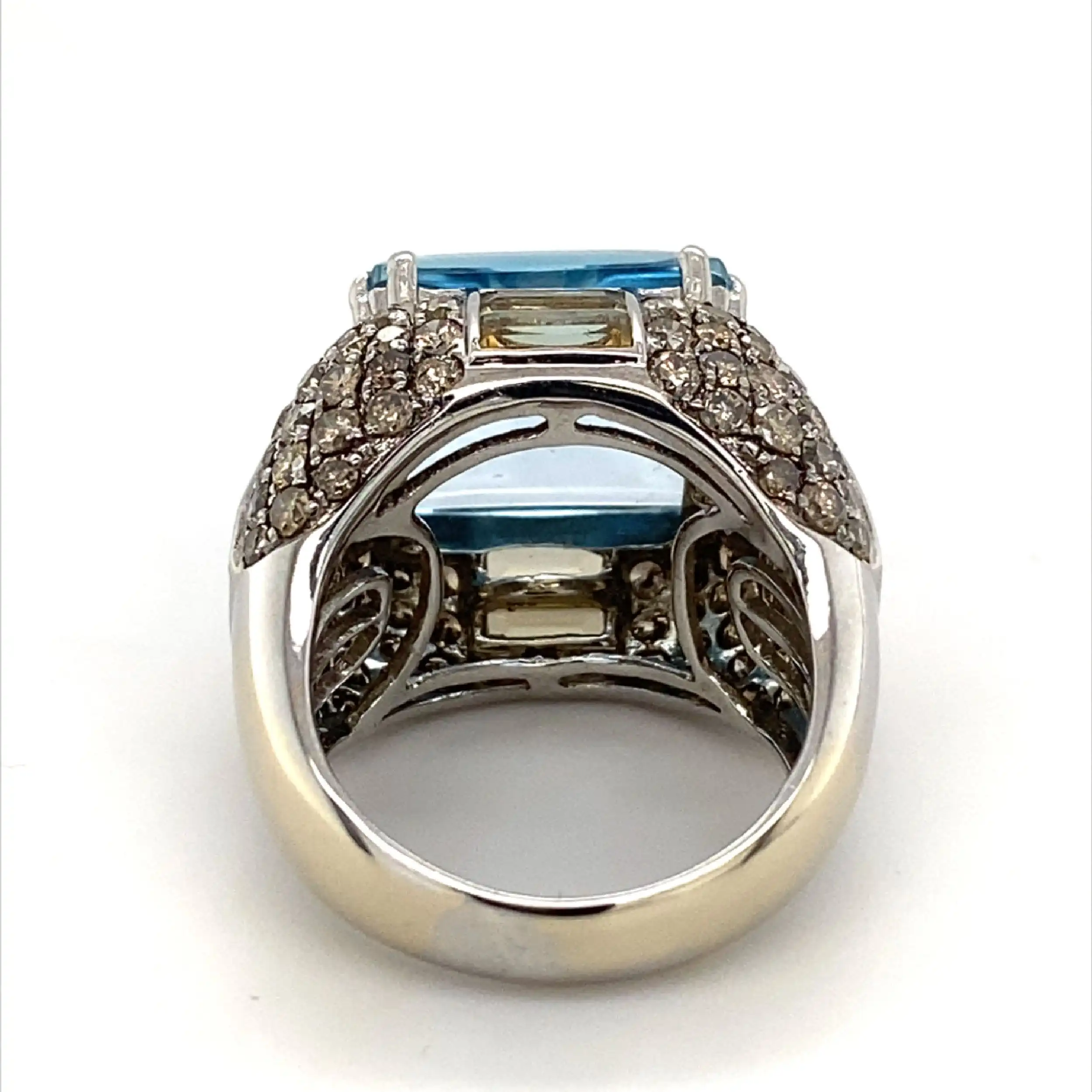 Ring Weißgold mit Blau Topas, Citrin und Brillanten Ring Weißgold mit Blau Topas, Citrin und Brillanten