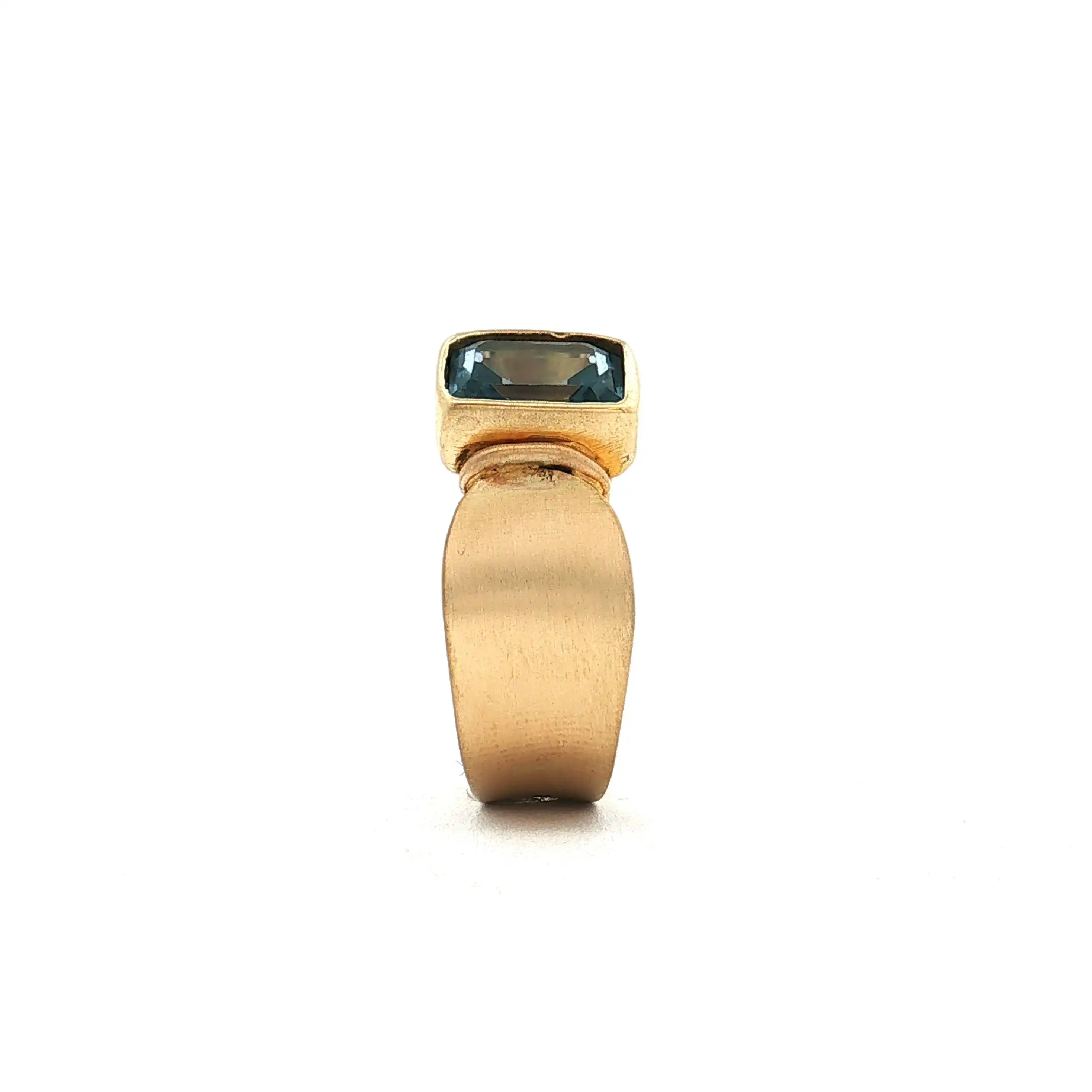 Ring Gelbgold mit Blautopas