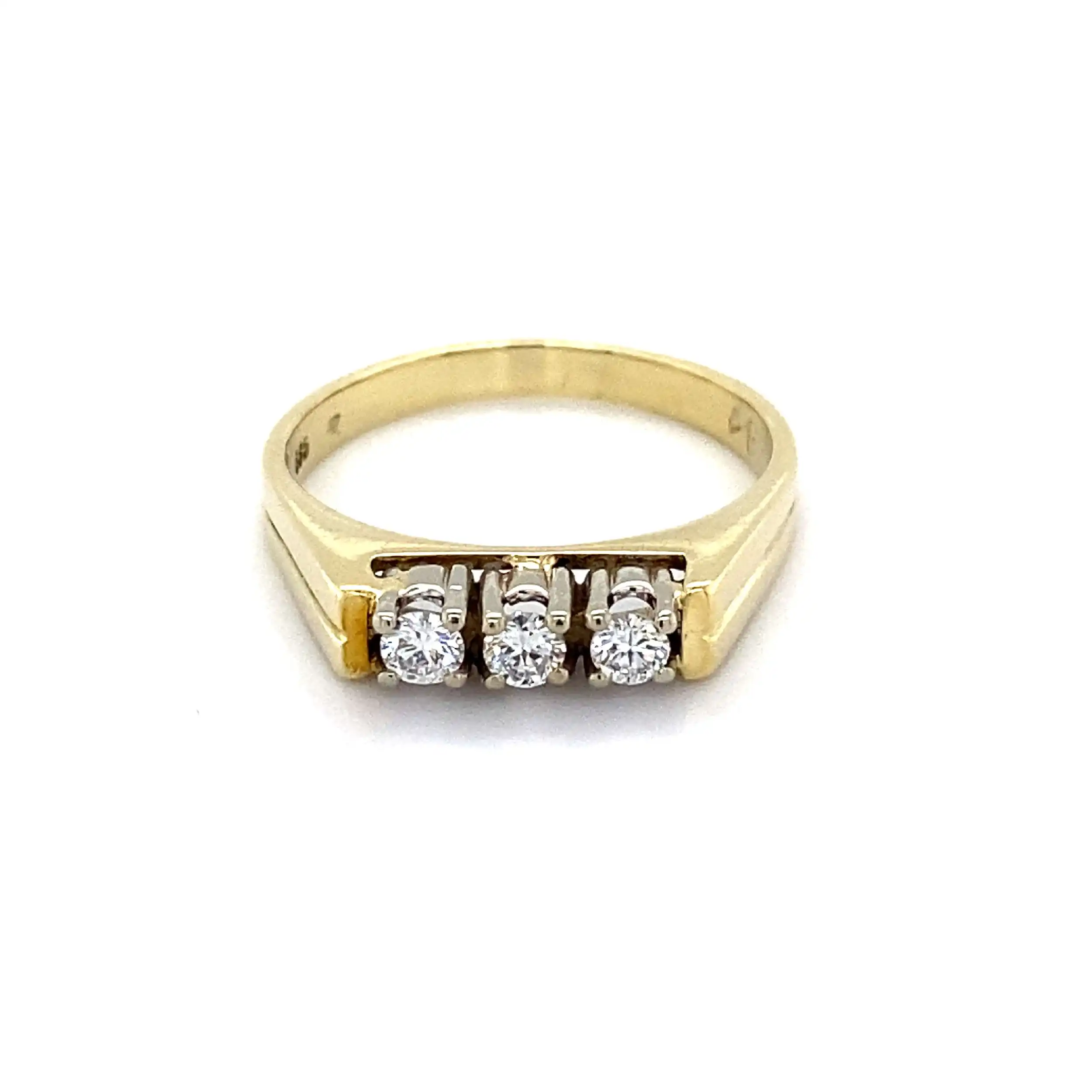 Ring Gelbgold mit Brillanten Ring Gelbgold mit Brillanten