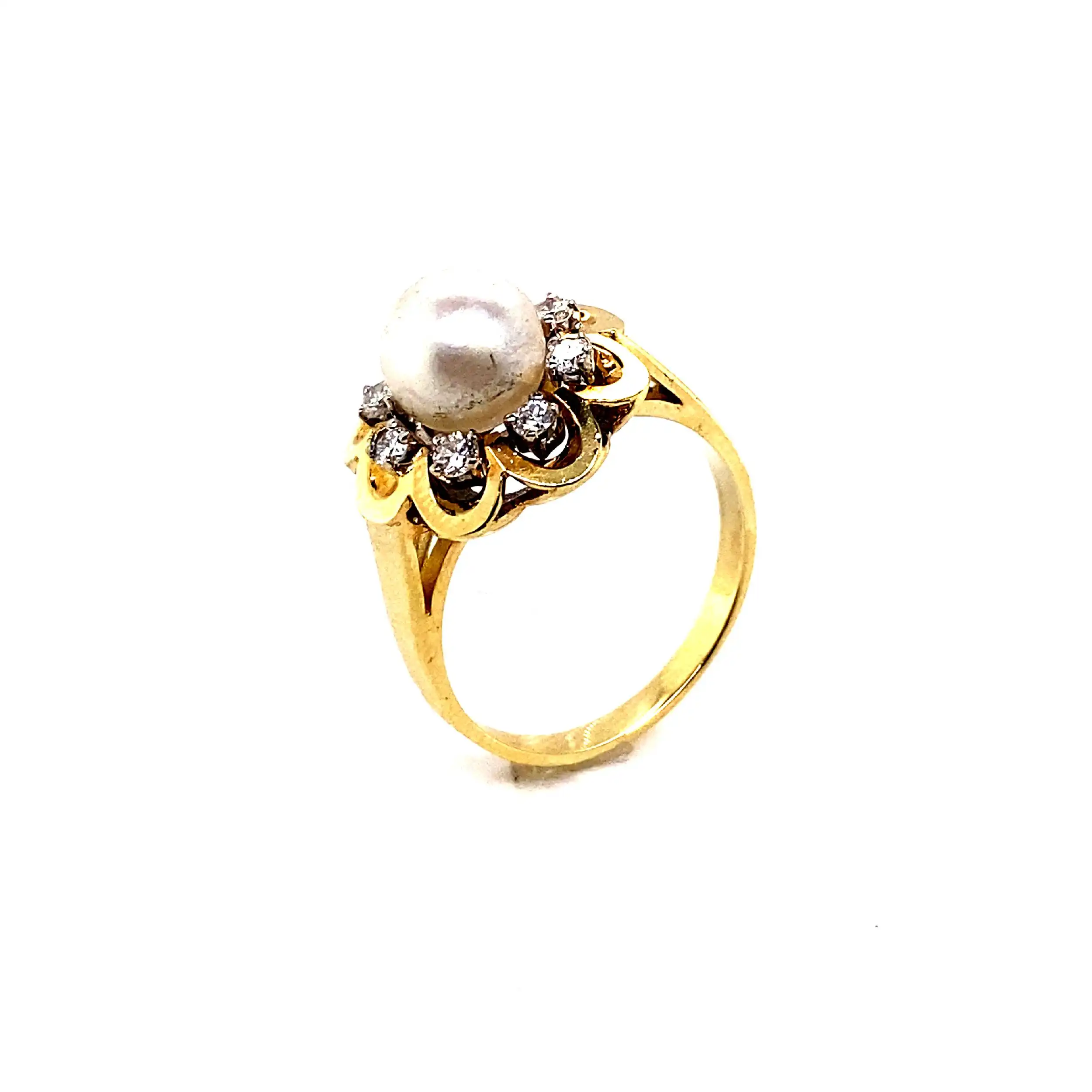 Ring Gelbgold mit Perle und Brillanten Ring Gelbgold mit Perle und Brillanten