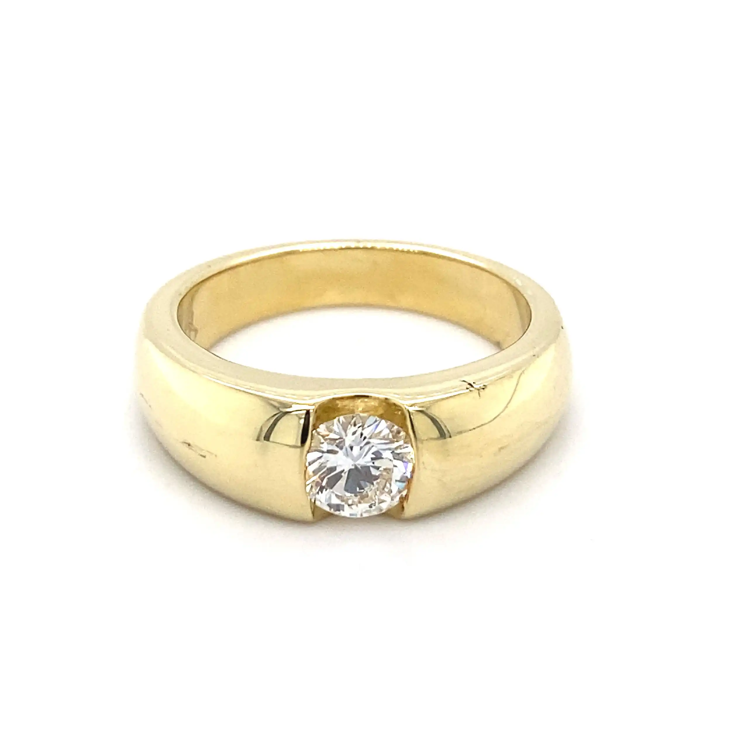 Solitärring Gelbgold mit Brillant, graviert mit 0,82ct TW/IF Solitärring Gelbgold mit Brillant, graviert mit 0,82ct TW/IF