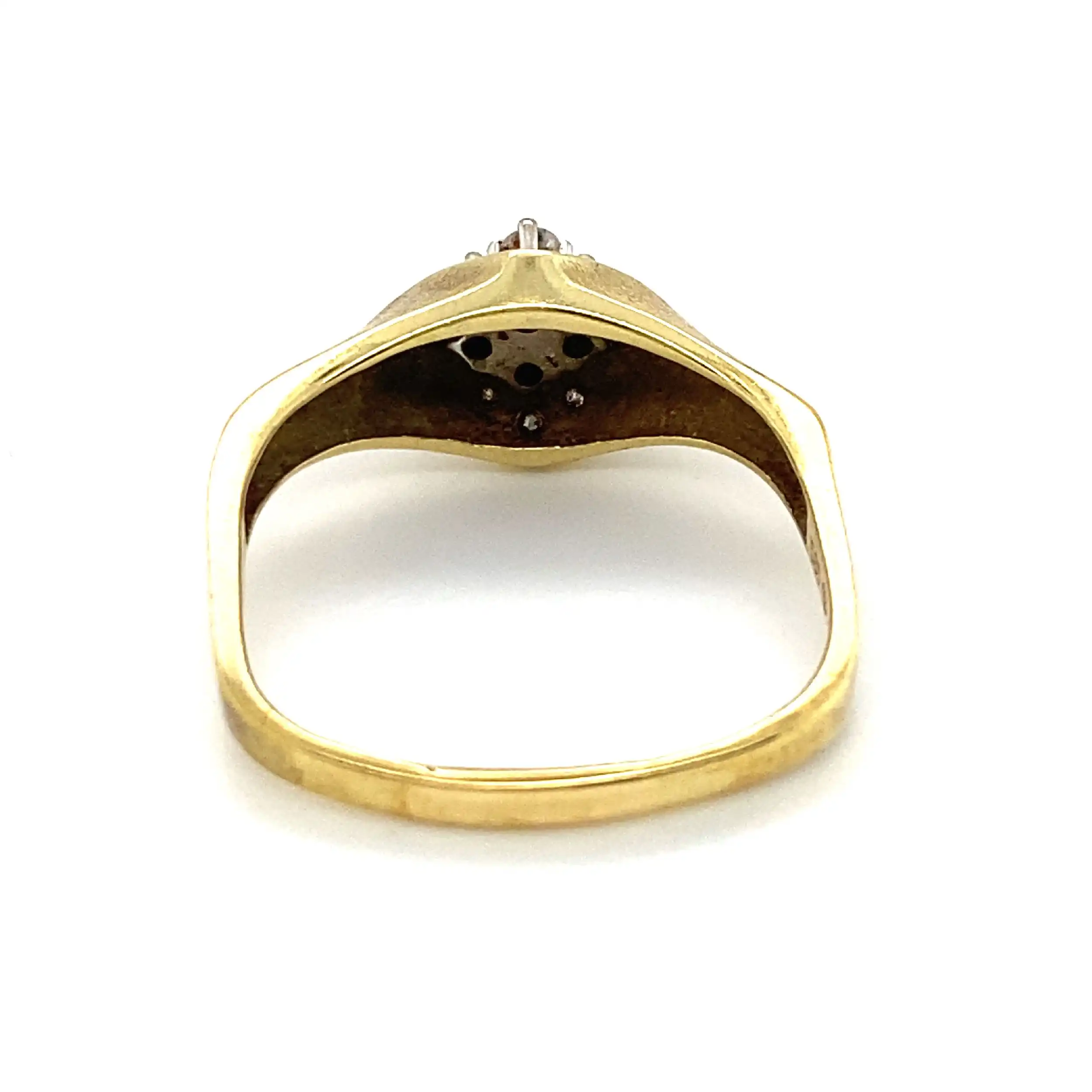 Ring mit Brillanten und Diamanten, graviert mit 0,23ct Ring mit Brillanten und Diamanten, graviert mit 0,23ct