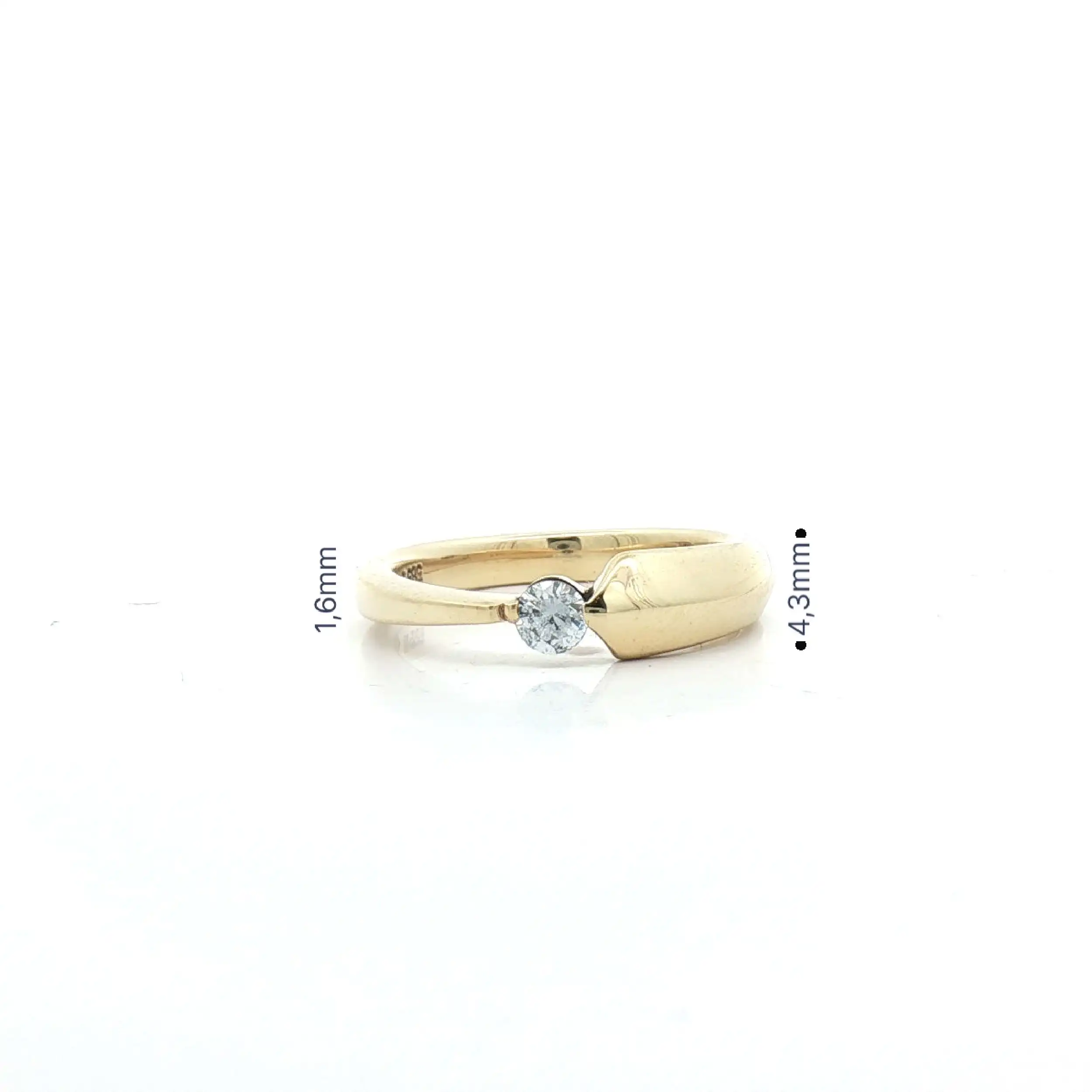Spannring Gelbgold mit Brillant, graviert mit 0,18ct Spannring Gelbgold mit Brillant, graviert mit 0,18ct