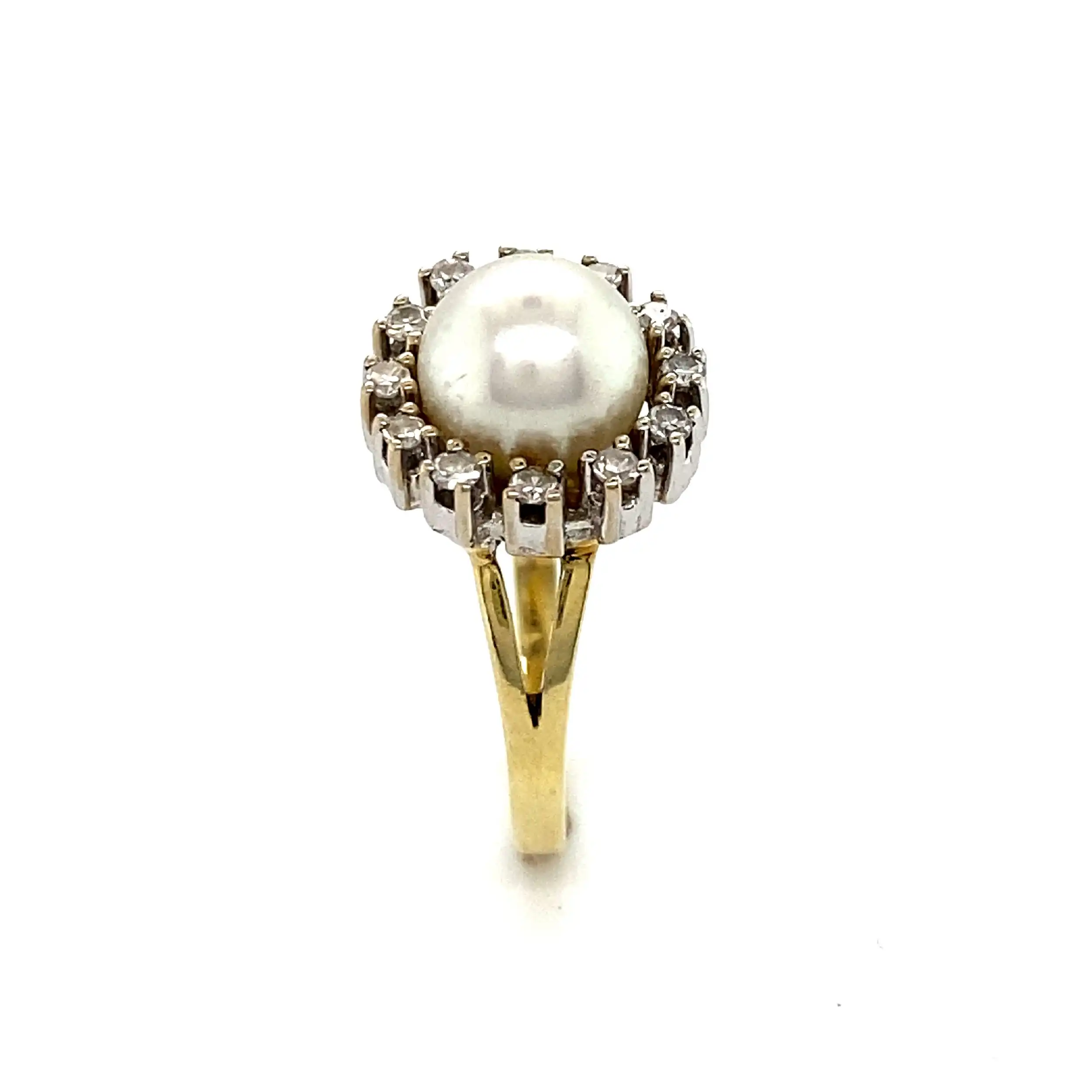 Ring Gelbgold mit Perle und Brillanten Ring Gelbgold mit Perle und Brillanten