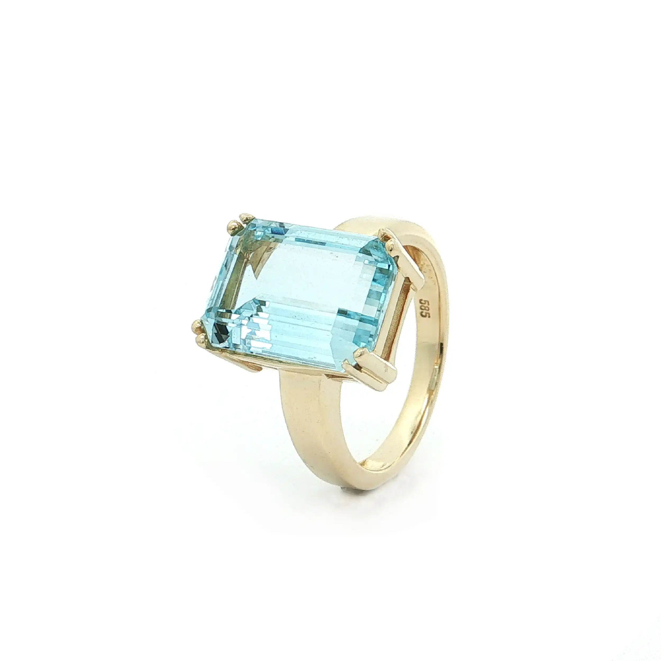 Ring Gelbgold mit Aquamarin