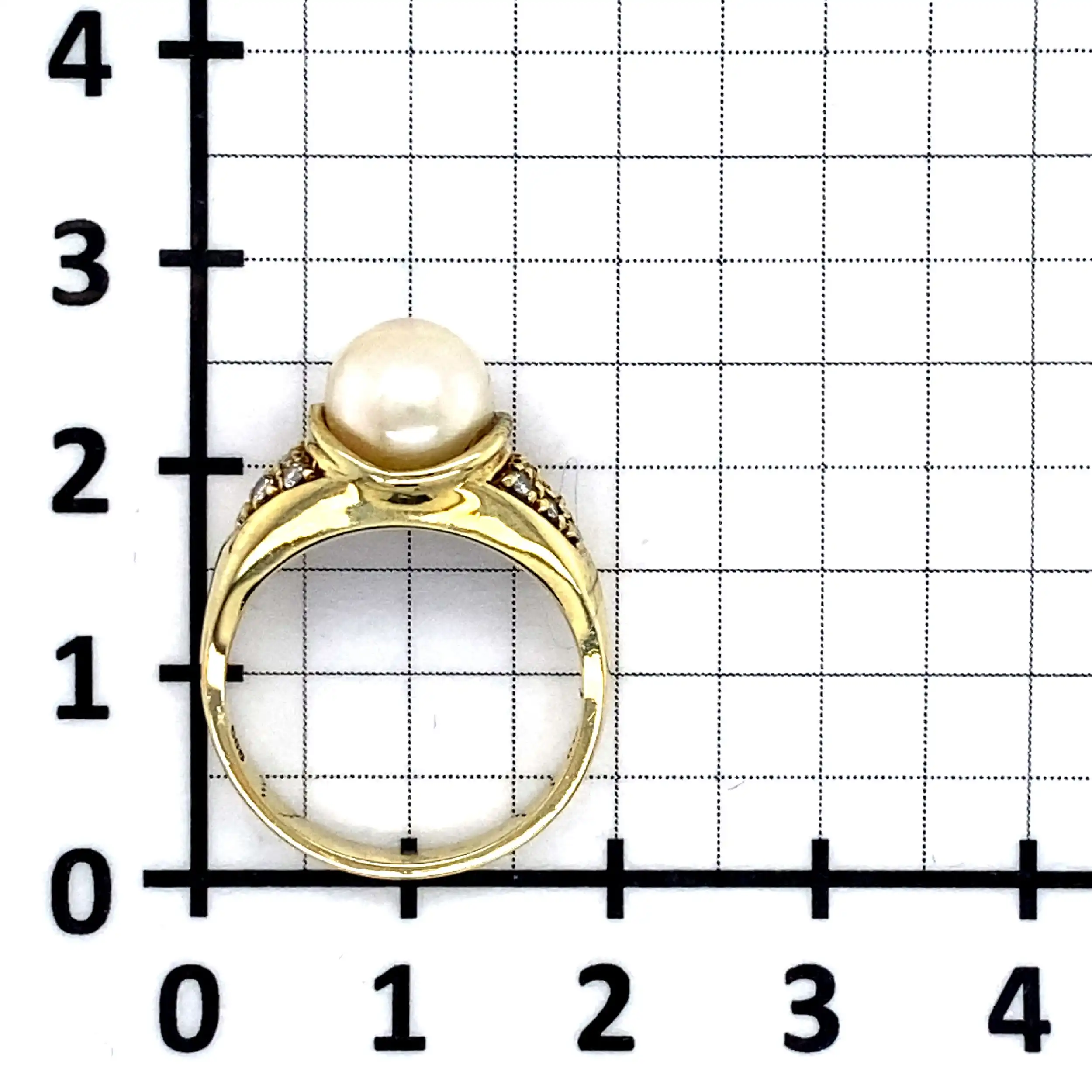 Ring Gelbgold mit Perle und Brillanten Ring Gelbgold mit Perle und Brillanten