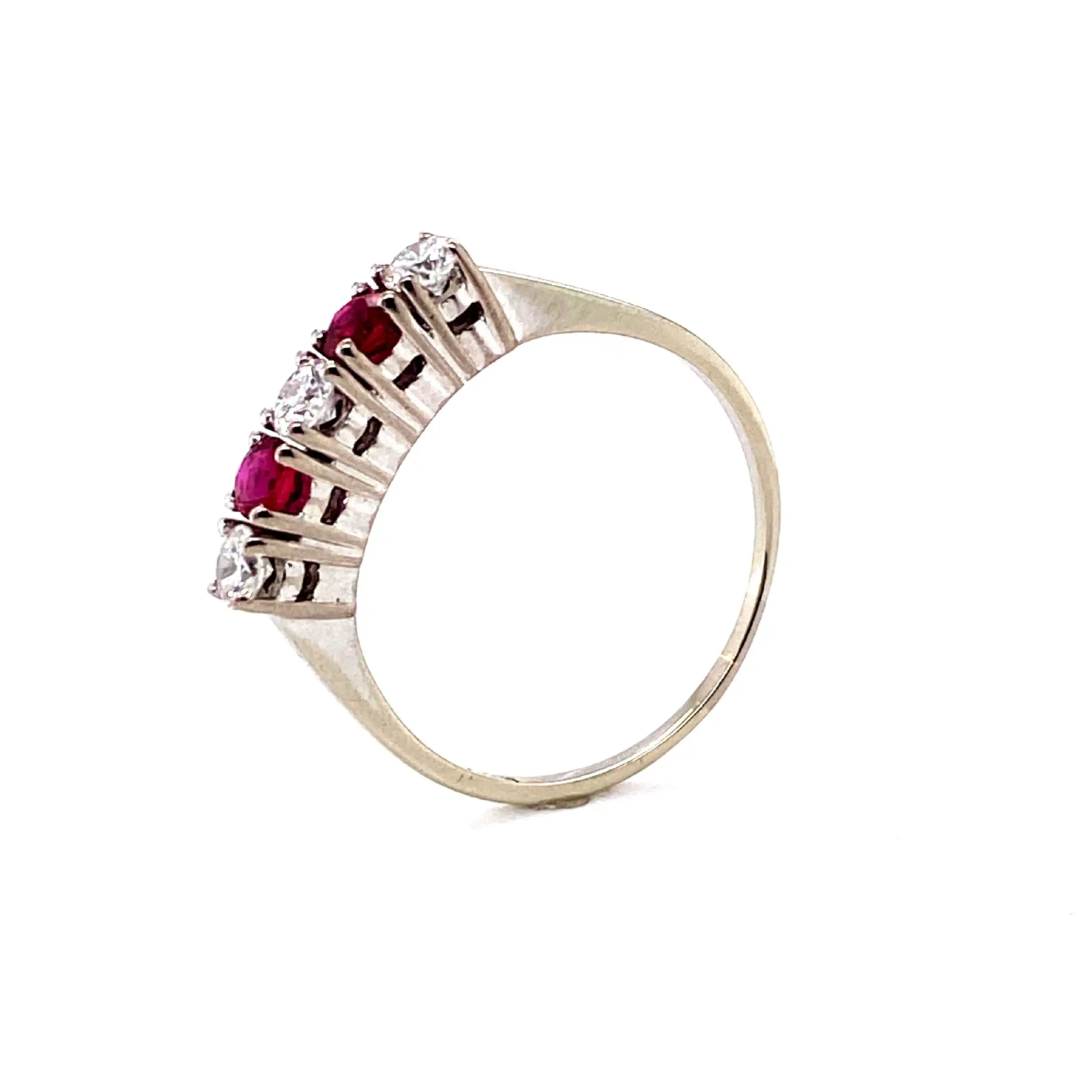 Ring Weißgold mit Rubinen und Brillanten Ring Weißgold mit Rubinen und Brillanten