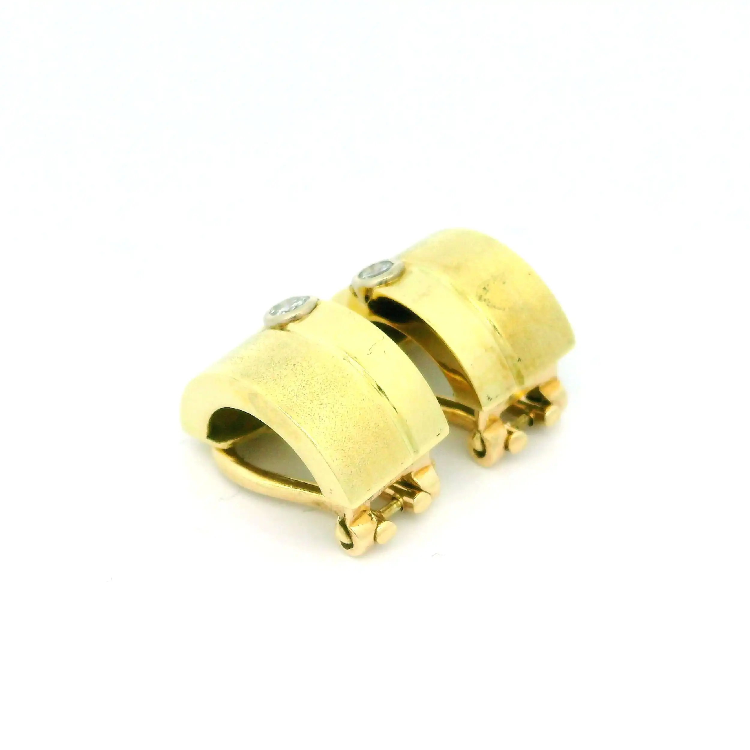 Ohrclips Gelbgold mit Brillanten Ohrclips Gelbgold mit Brillanten