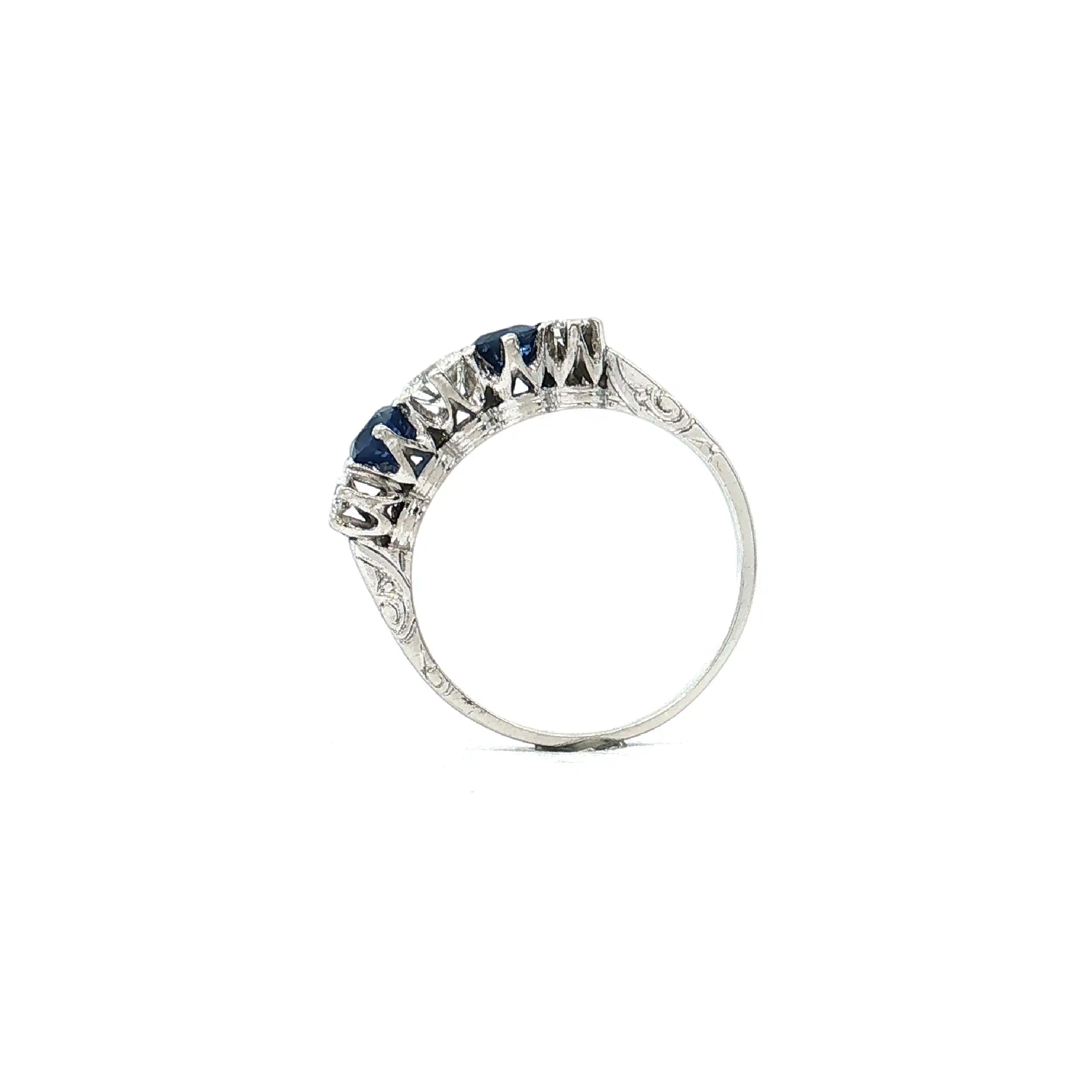 Ring Weißgold mit Brillanten und Saphiren