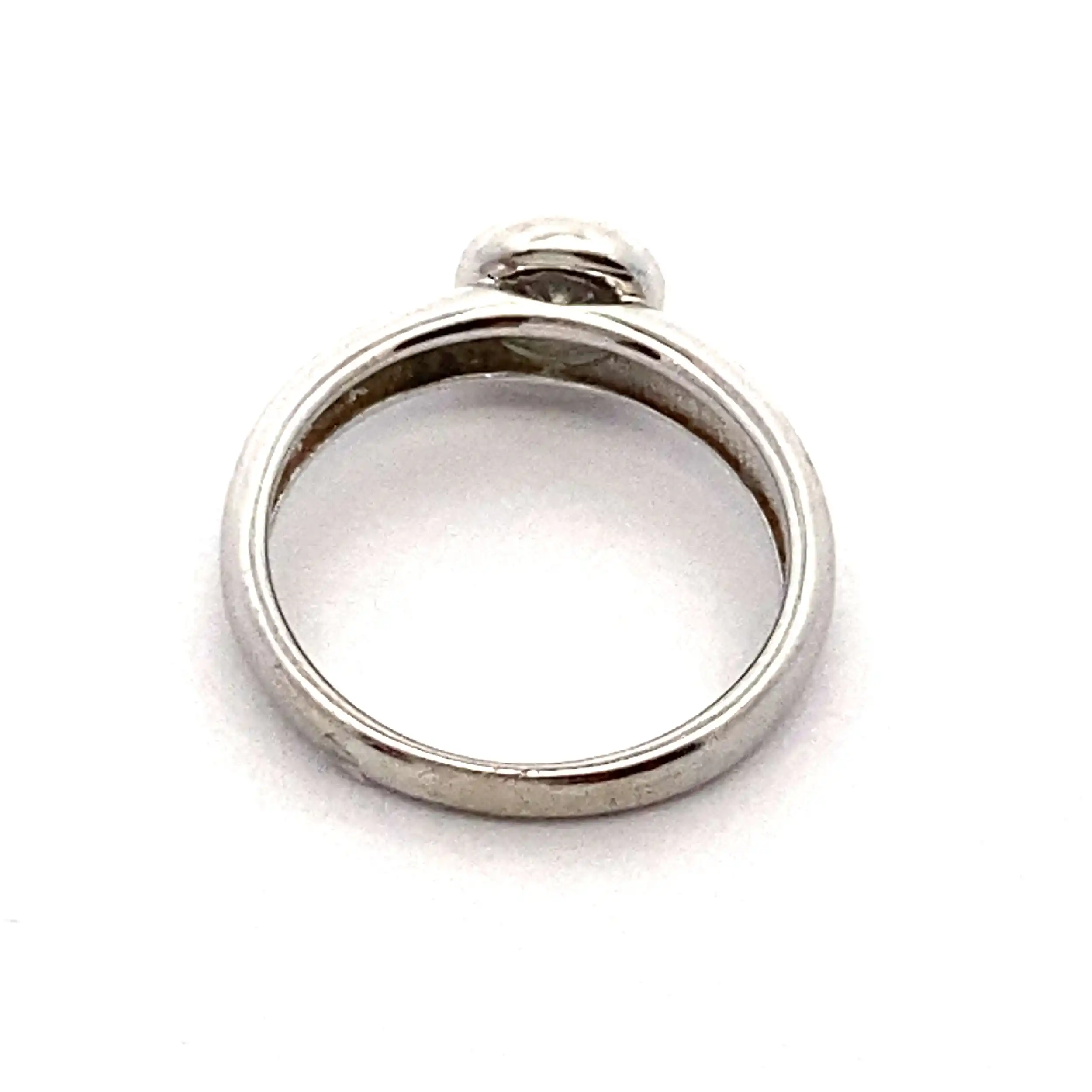 Ring Weißgold Christ mit Brillant Solitär Ring Weißgold Christ mit Brillant Solitär