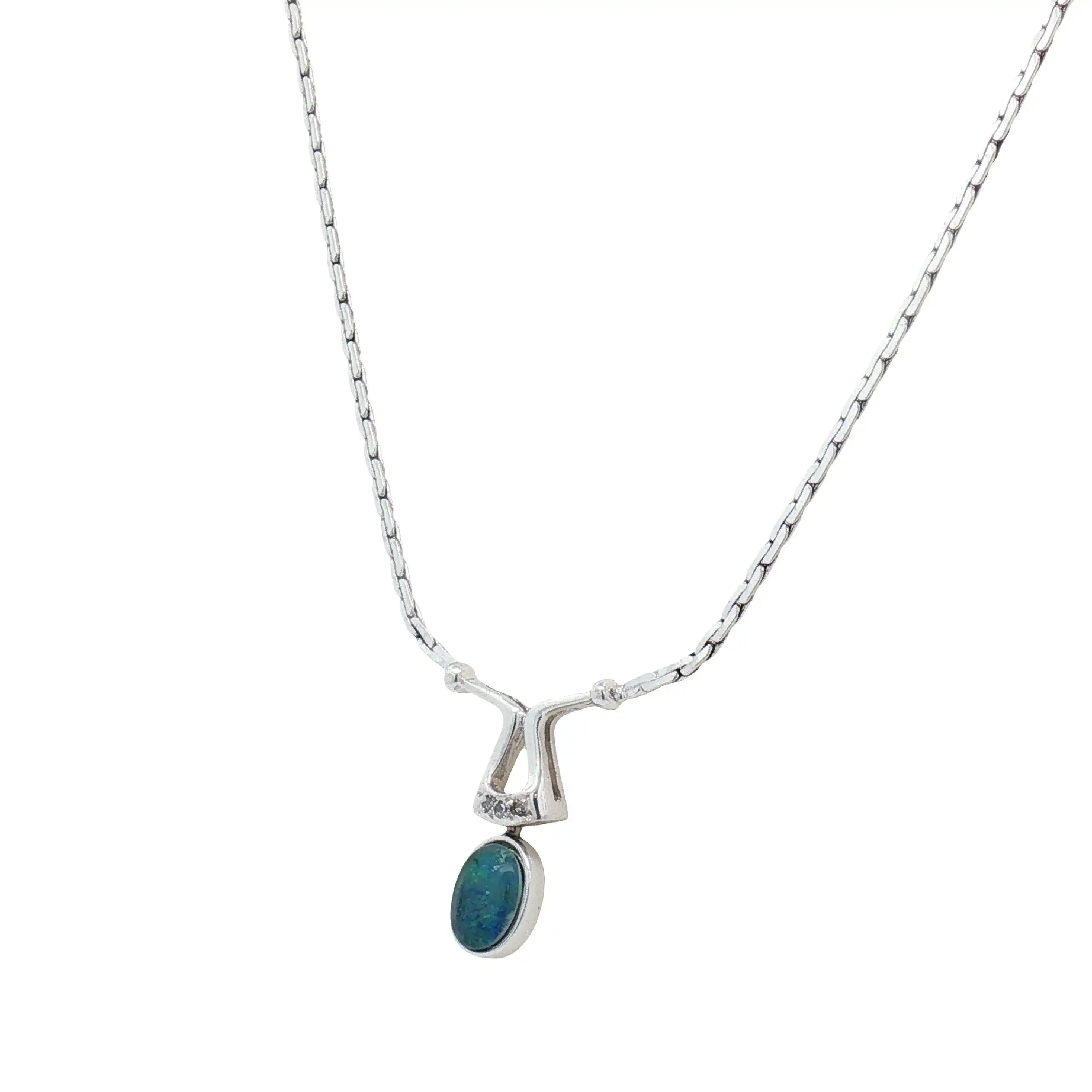 Collier Weißgold mit Opal Doublette und Diamanten Collier Weißgold mit Opal Doublette und Diamanten