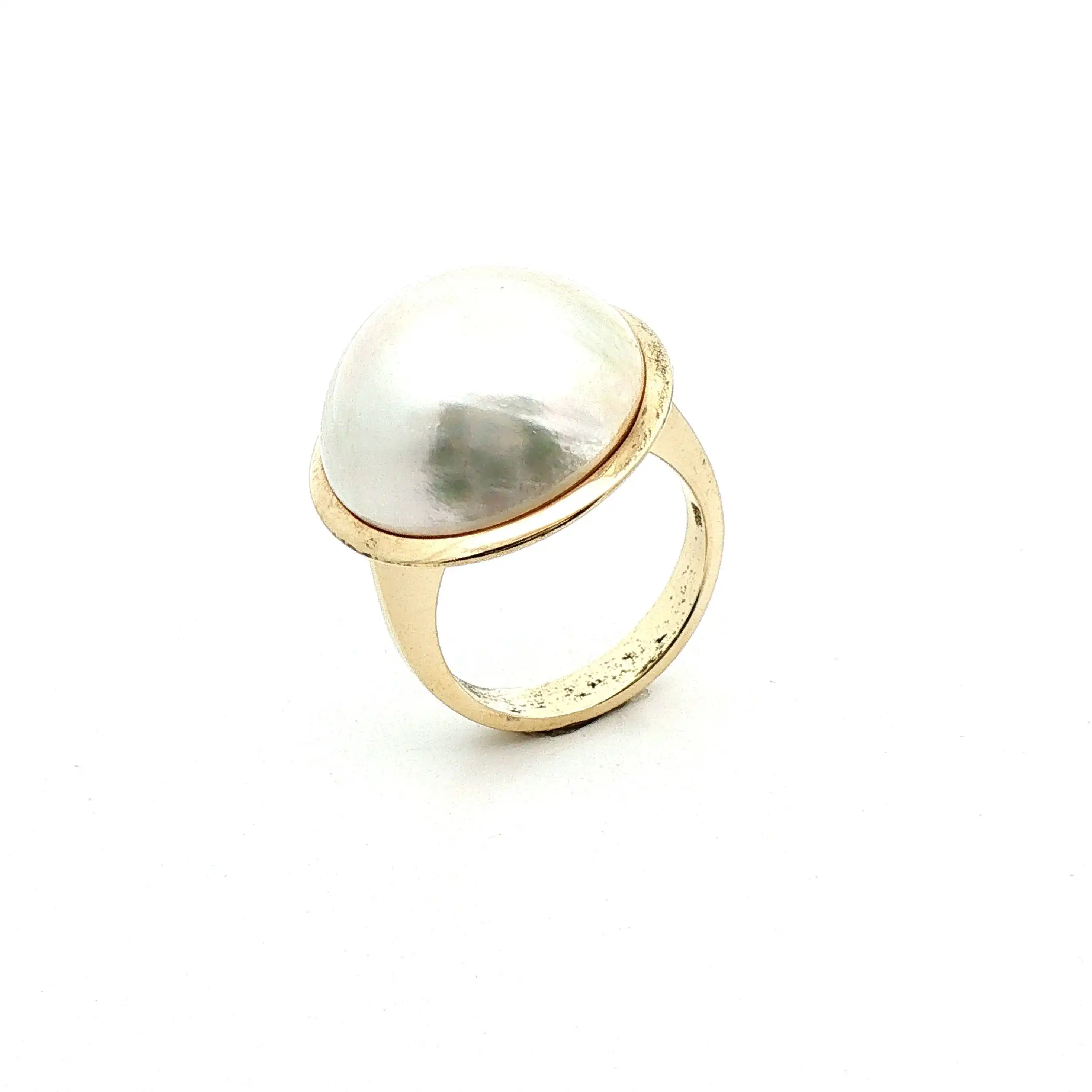 Ring Gelbgold mit Mabe Perle Ring Gelbgold mit Mabe Perle