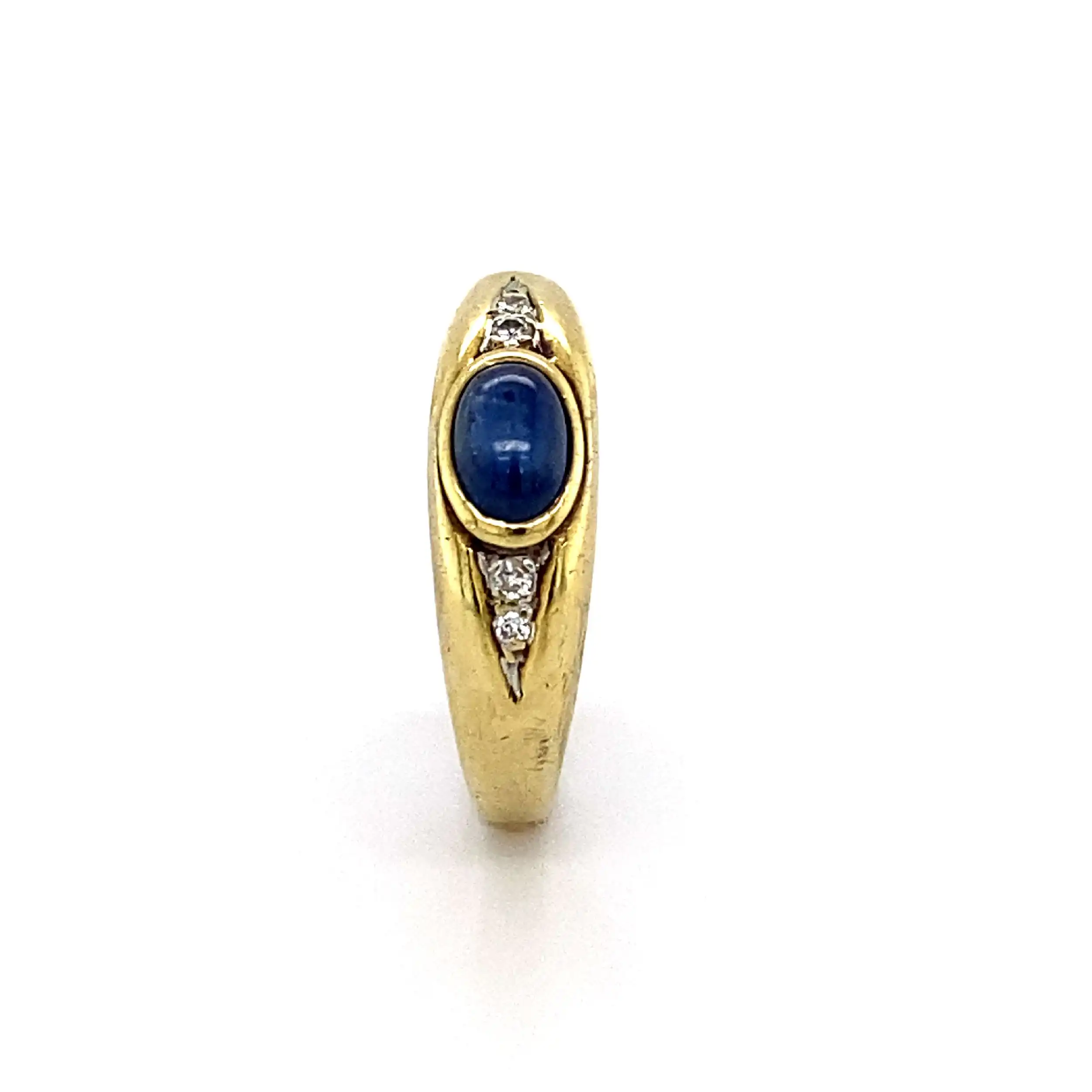 Ring Gelbgold mit blauem Cabochon und Diamanten