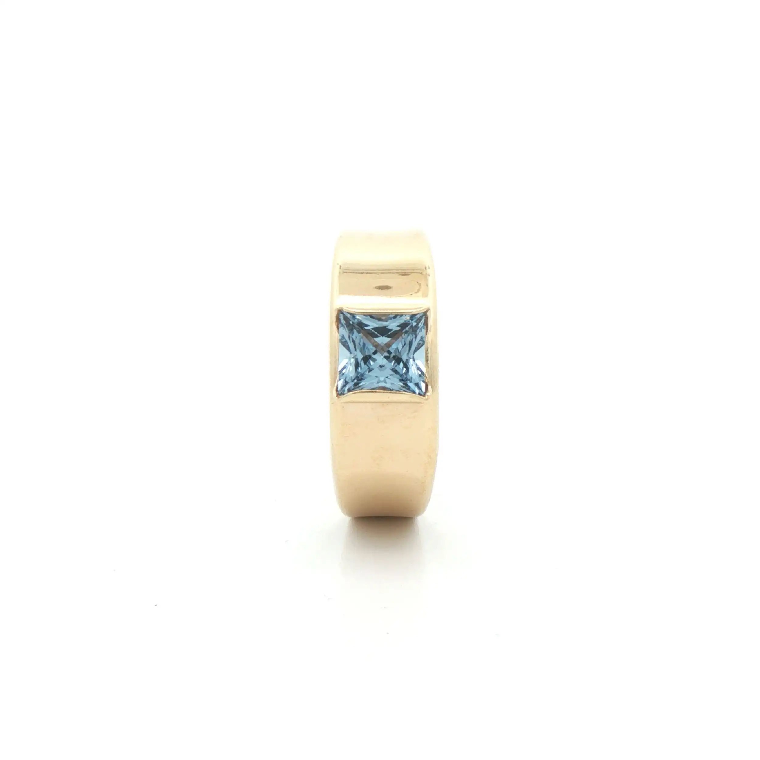 Ring Gelbgold mit Spinell