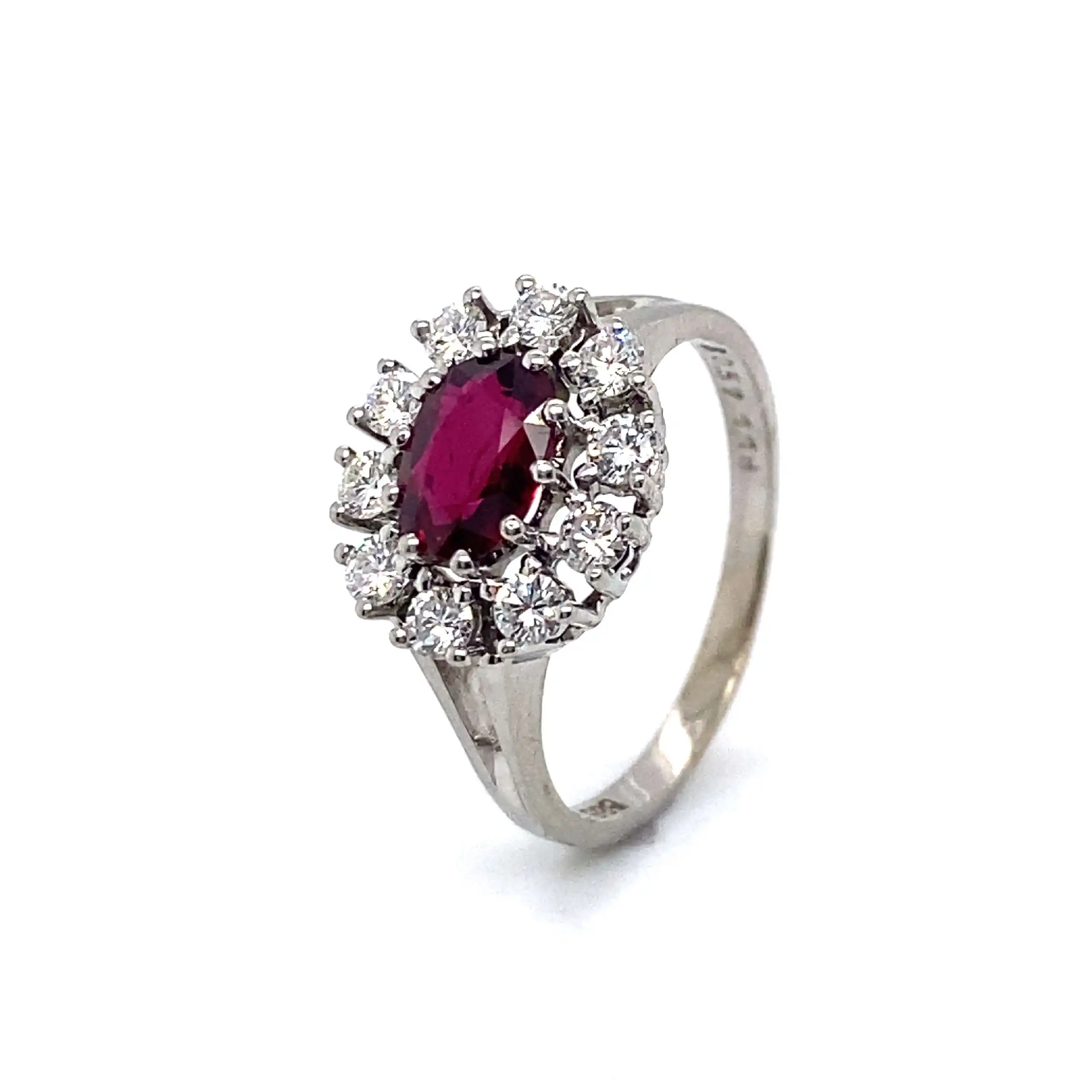 Ring Weißgold mit Rubin, graviert mit 1.18ct und 10 Brillanten, graviert mit 0,57ct, mit Befundbericht von EPL Ring Weißgold mit Rubin, graviert mit 1.18ct und 10 Brillanten, graviert mit 0,57ct, mit Befundbericht von EPL