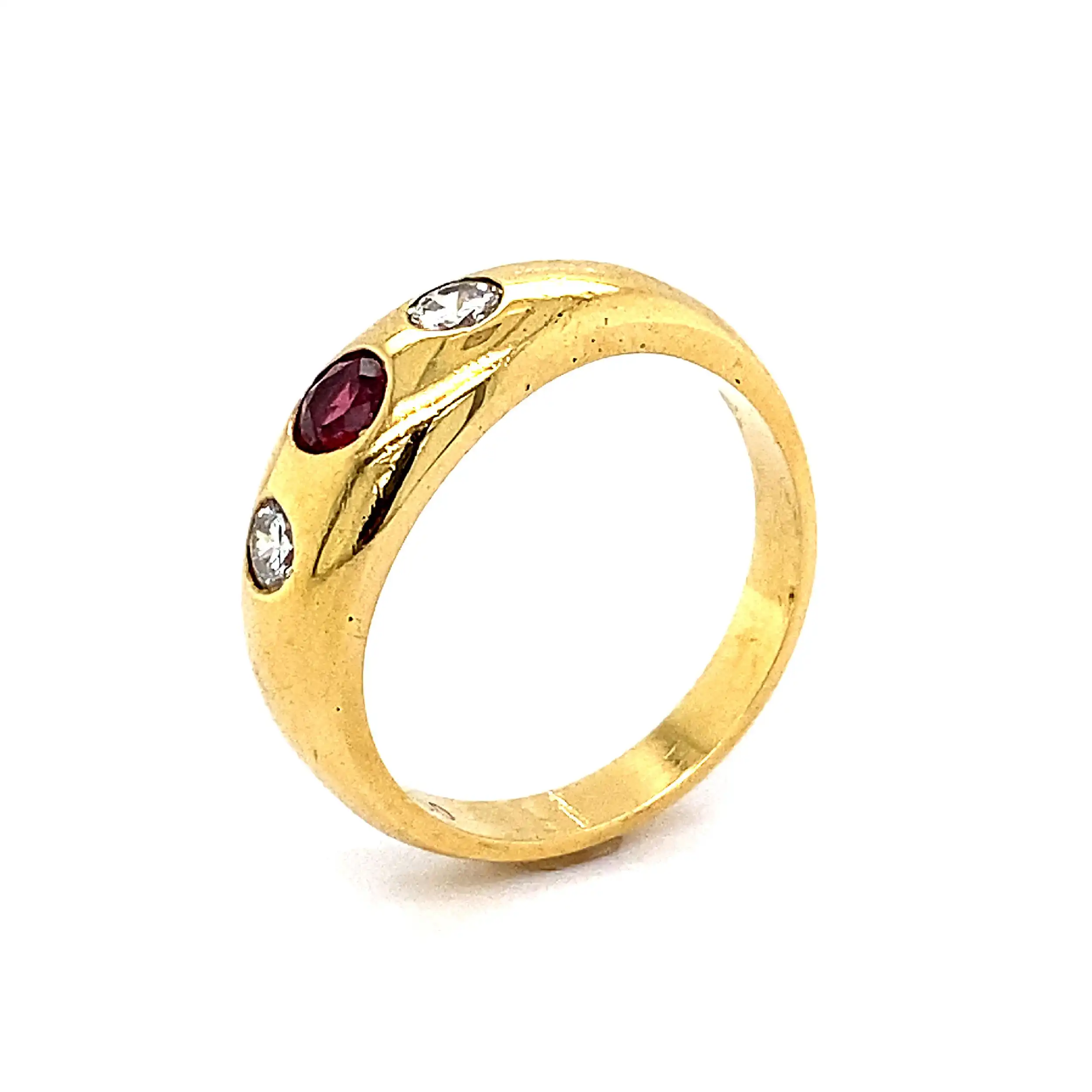 Ring Gelbgold mit Rubin und Brillanten
