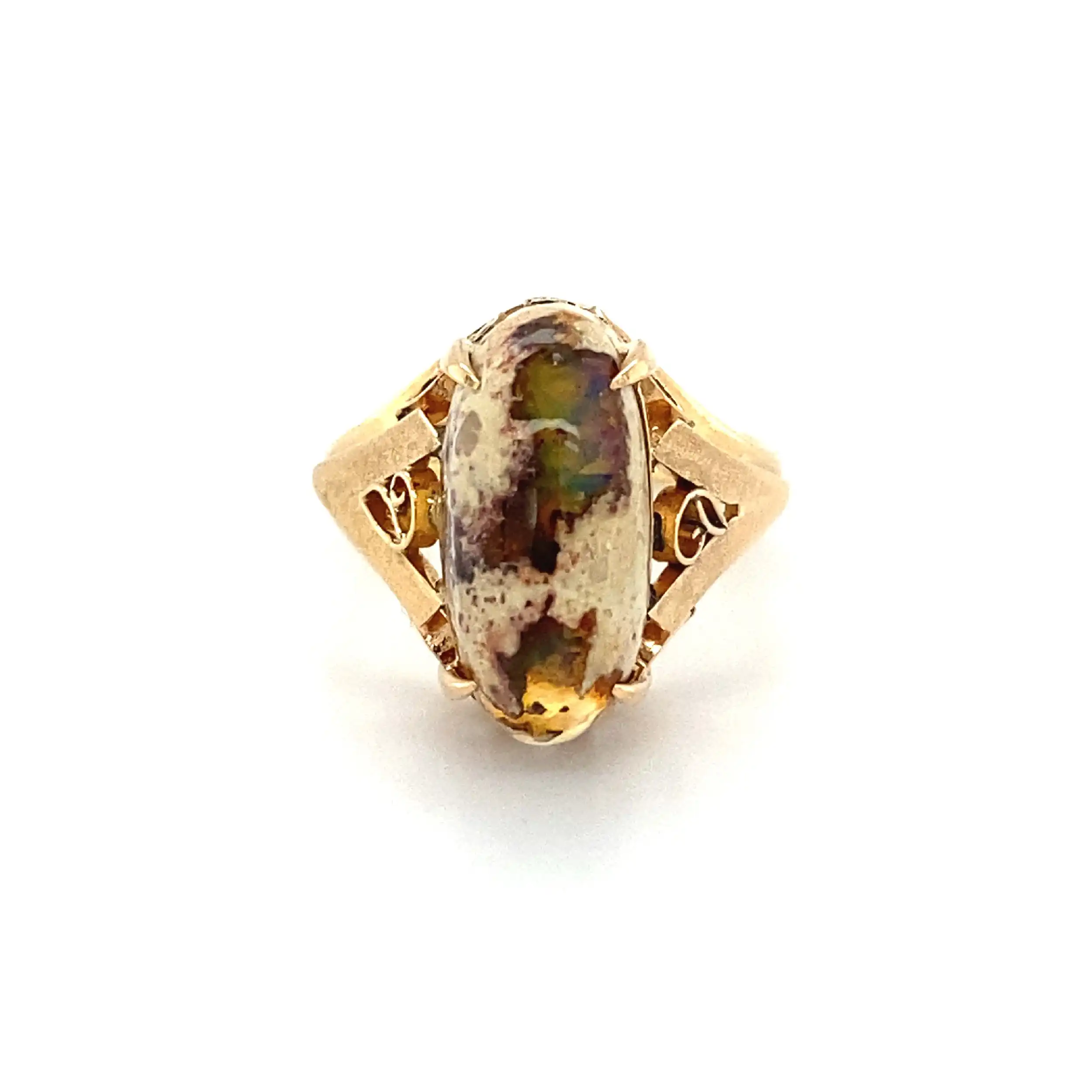 Ring Gelbgold mit Opal Cabochon Ring Gelbgold mit Opal Cabochon