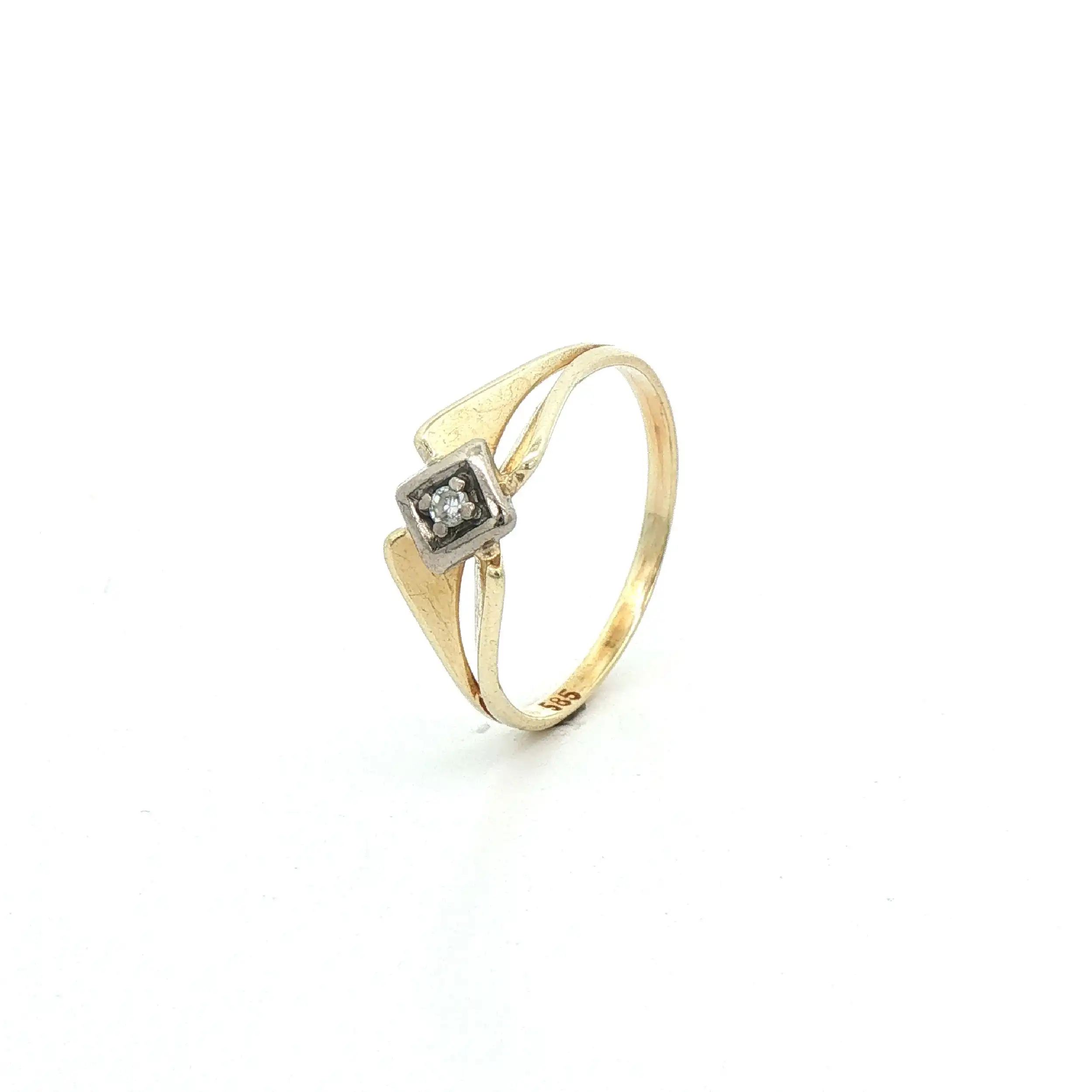 Ring Gelbgold mit Diamant