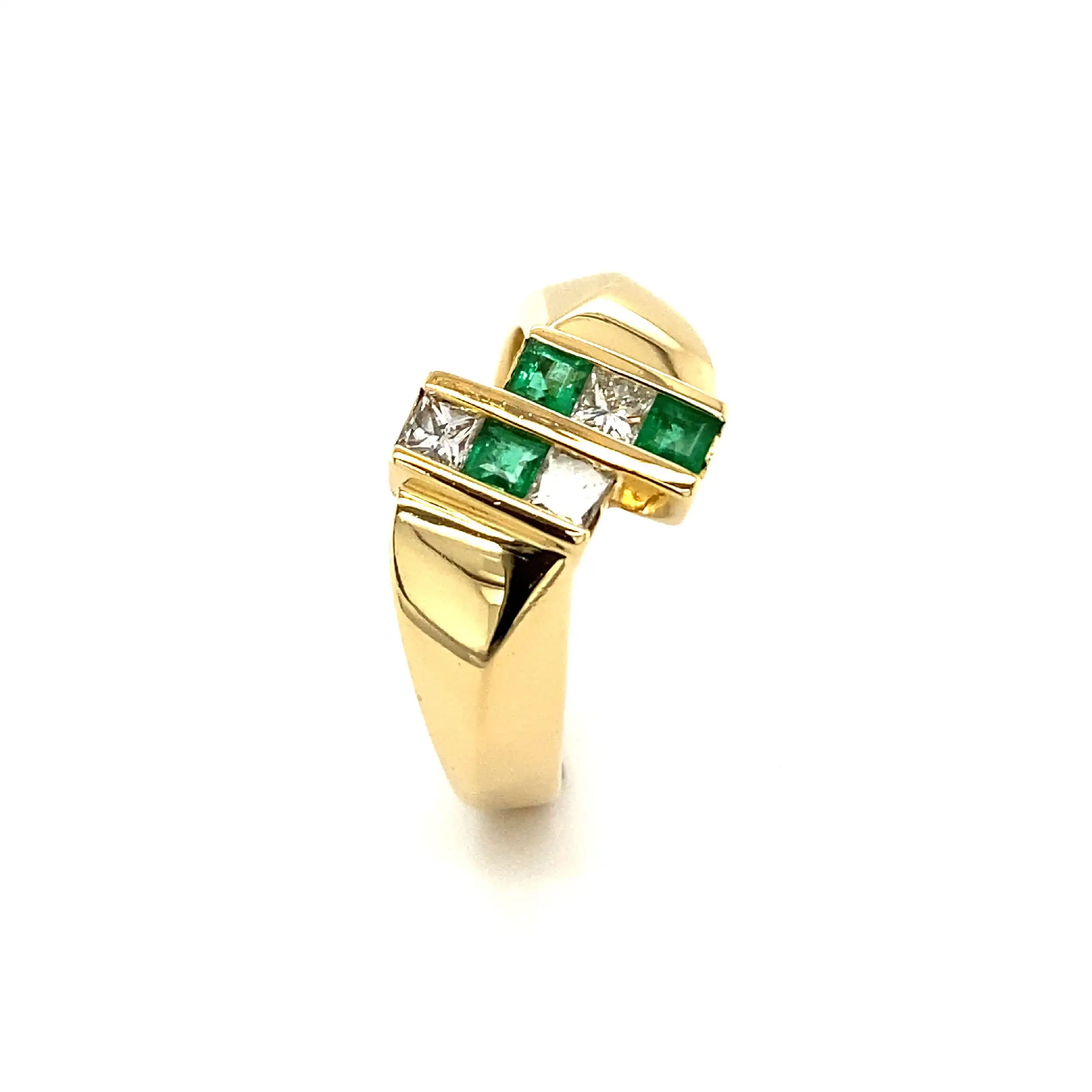 Ring Gelbgold mit Smaragden & Princessdiamanten, graviert mit 0,33ct.