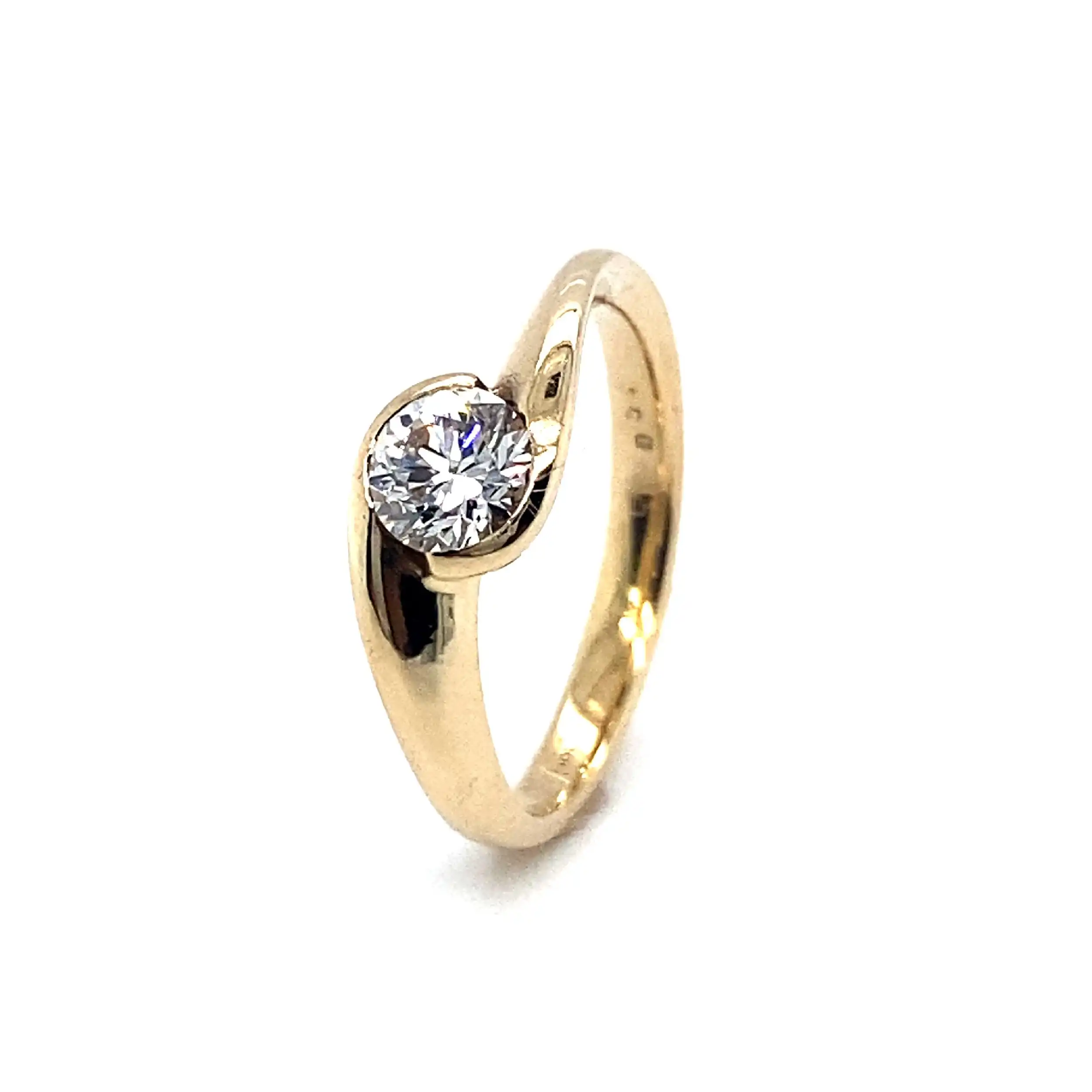 Ring Gelbgold mit Brillant, graviert mit 0,54ct Ring Gelbgold mit Brillant, graviert mit 0,54ct