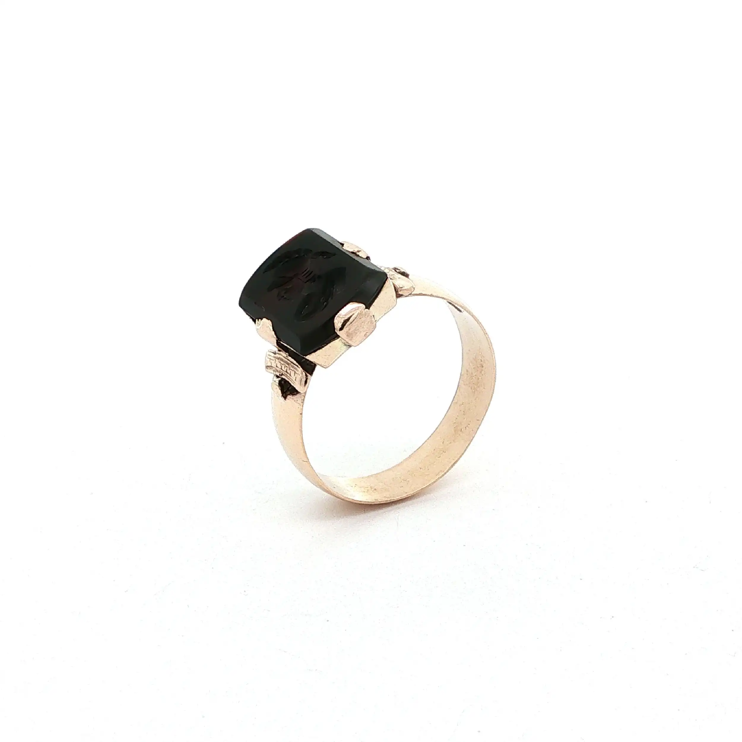 Ring Roségold mit Hämatit mit eingraviertem Krieger
