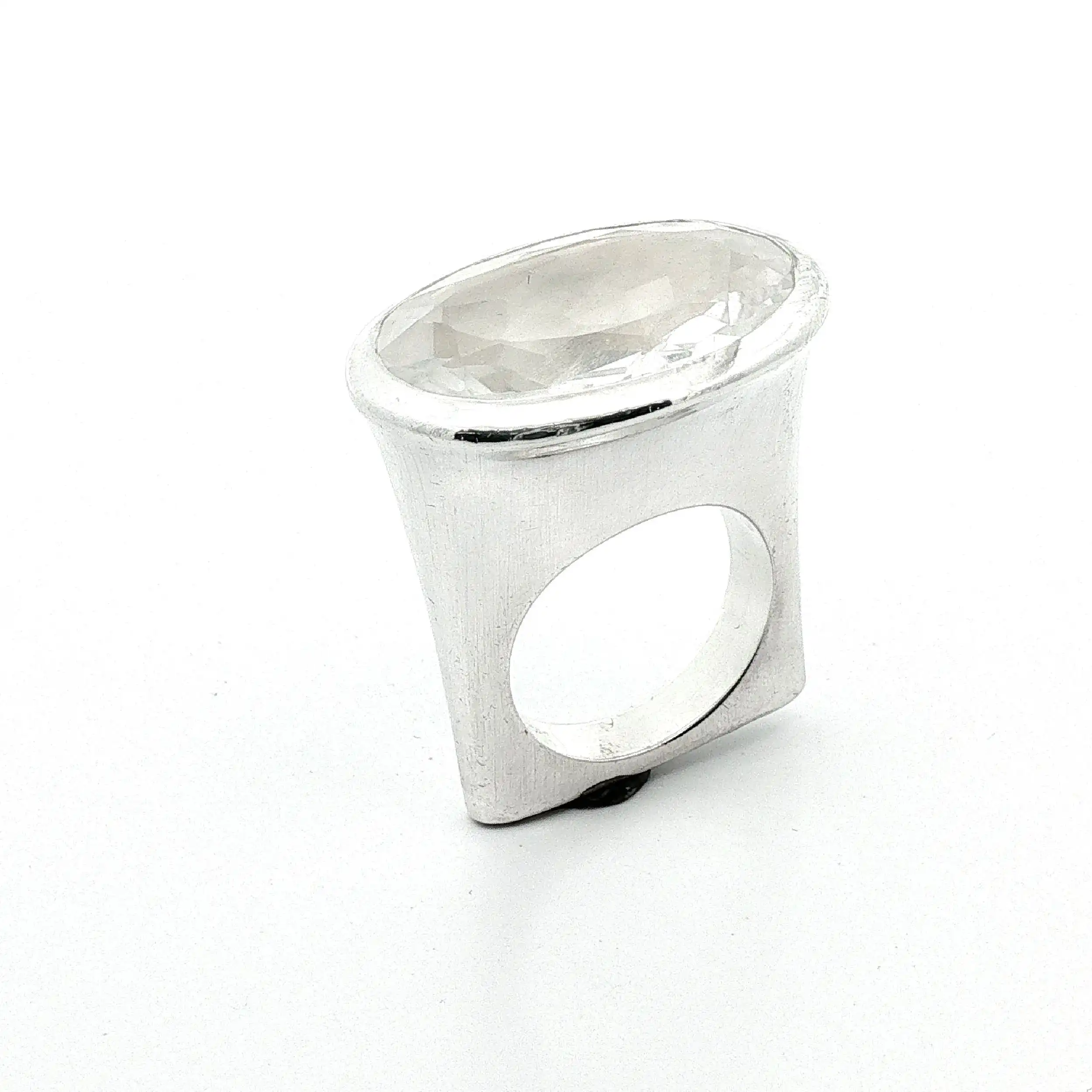 Ring Silber mit Spinell