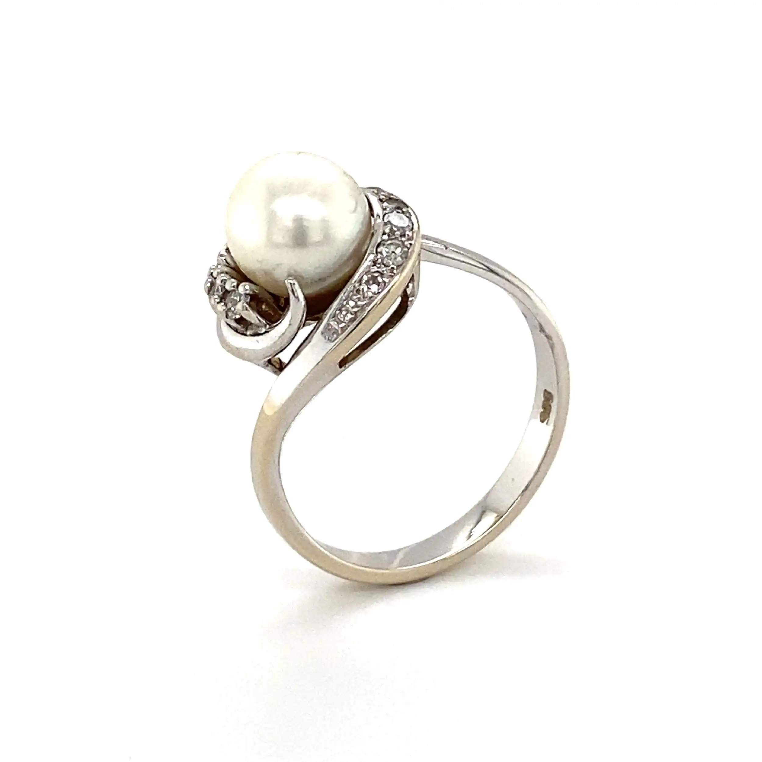Ring Weißgold mit Perle, Brillanten & Diamanten