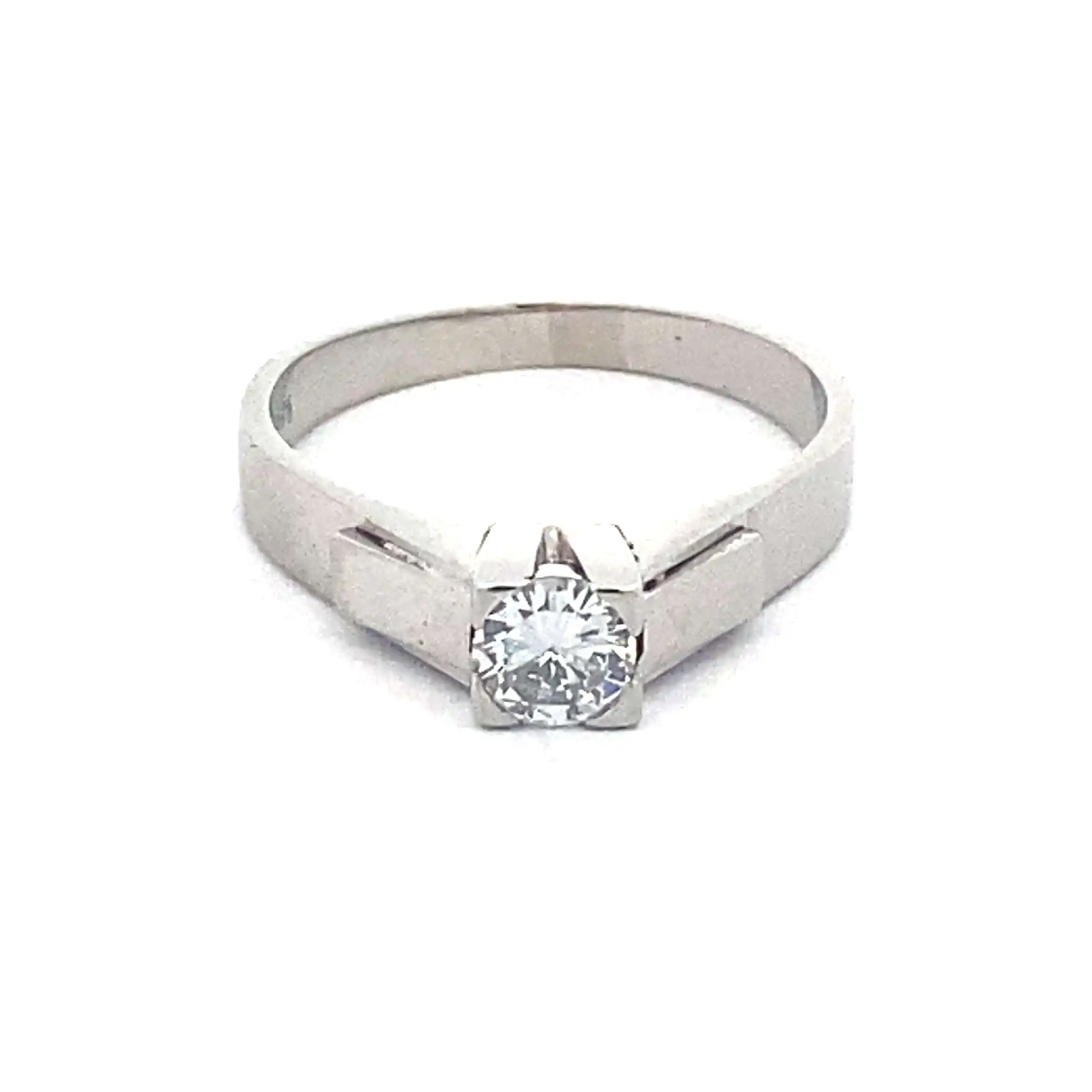Ring Weißgold mit Brillant Ring Weißgold mit Brillant