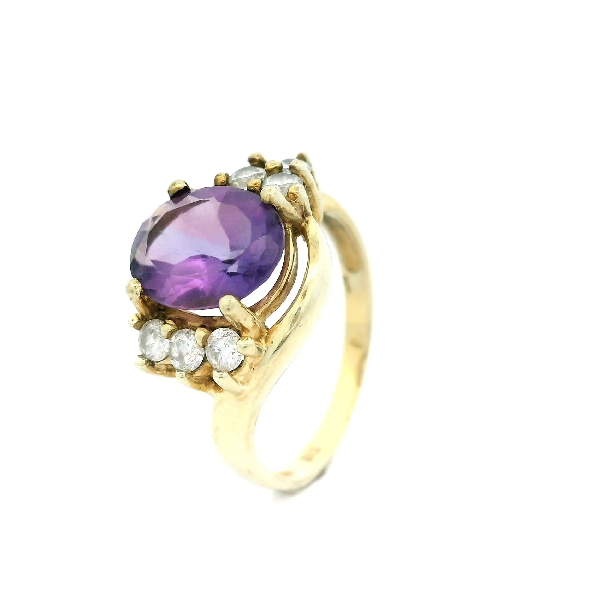 Ring Gelbgold mit Zirkonia und lila Farbstein Ring Gelbgold mit Zirkonia und lila Farbstein