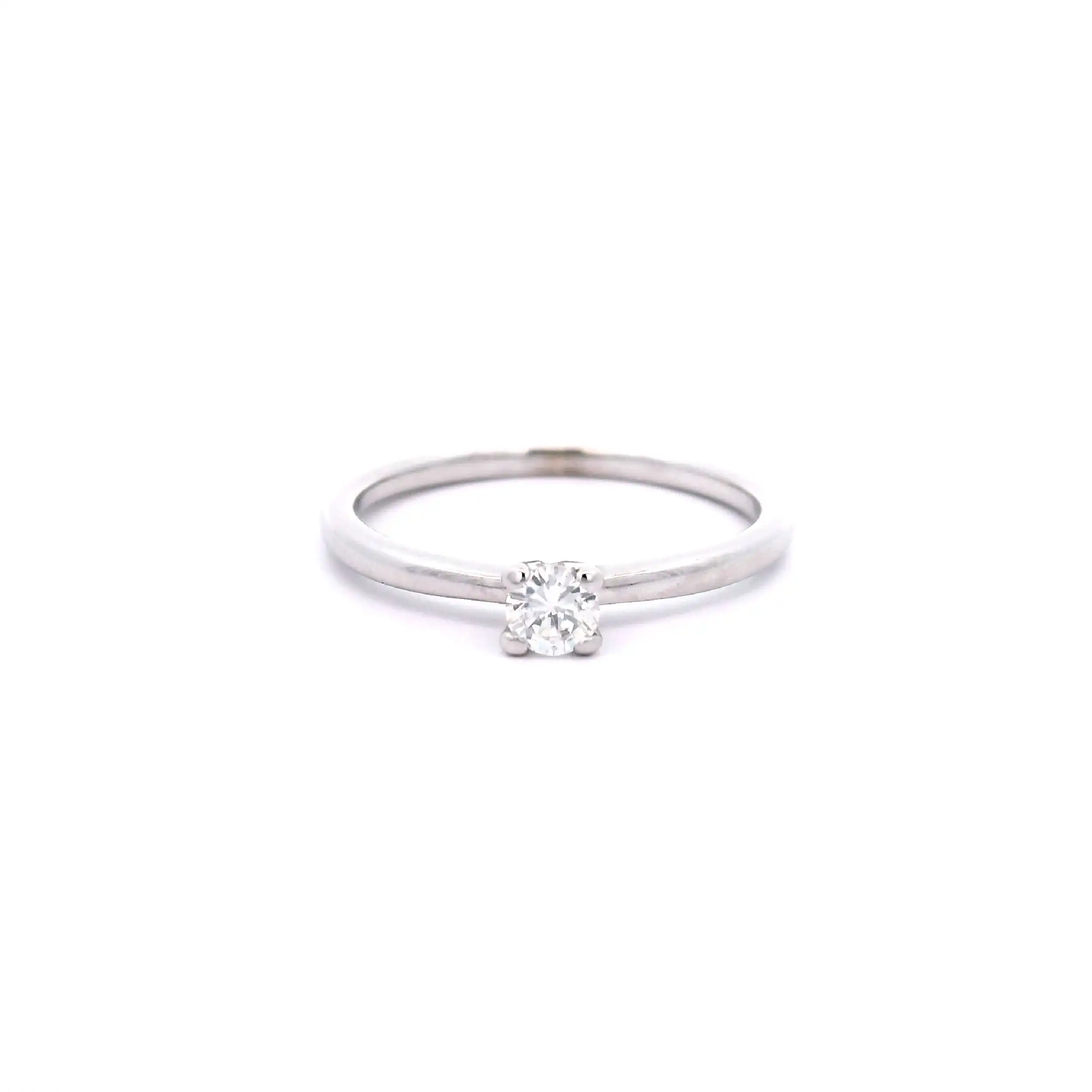 Ring Weißgold mit Brillant-Solitär, graviert mit "0,15"