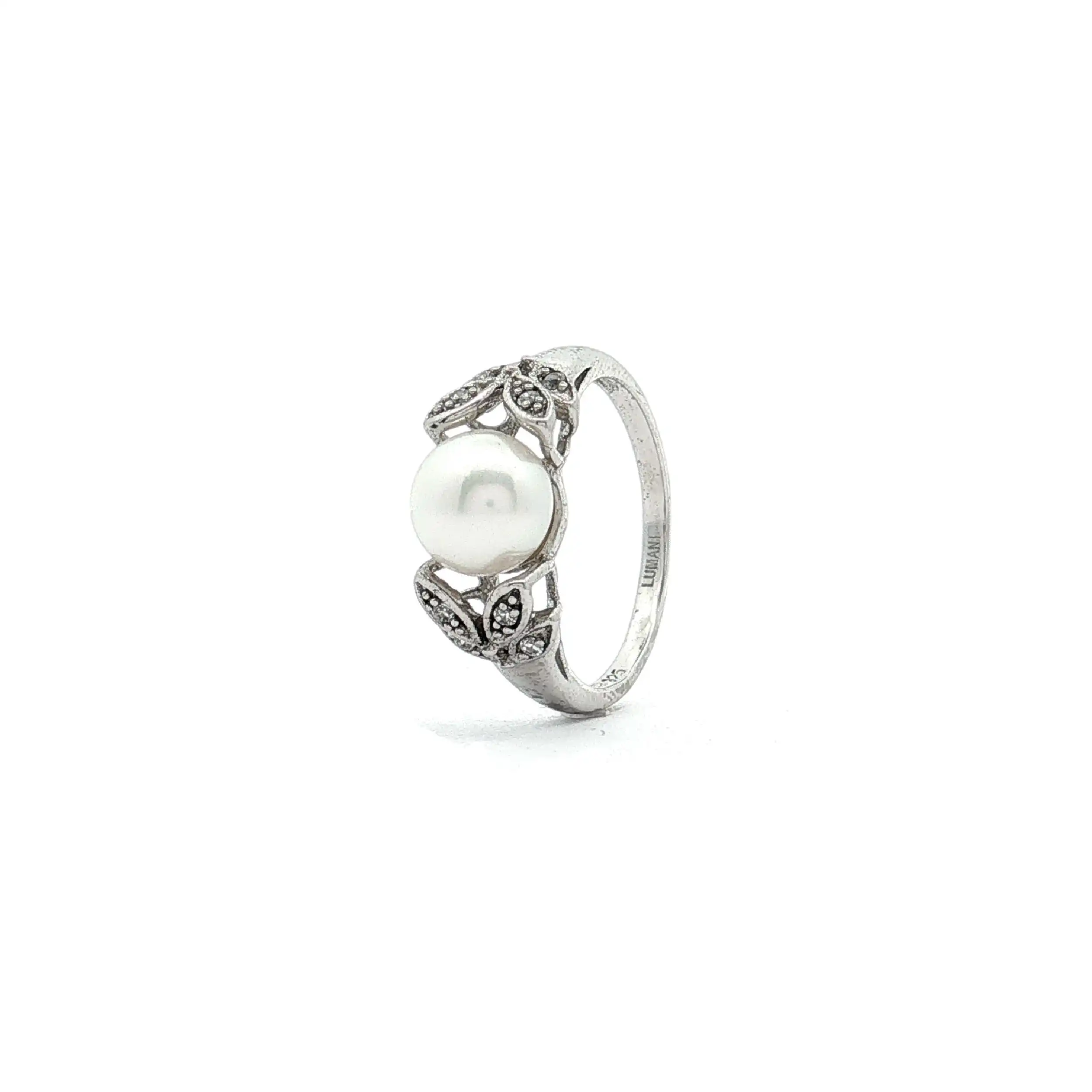 Ring mit Perle und Zirkonia