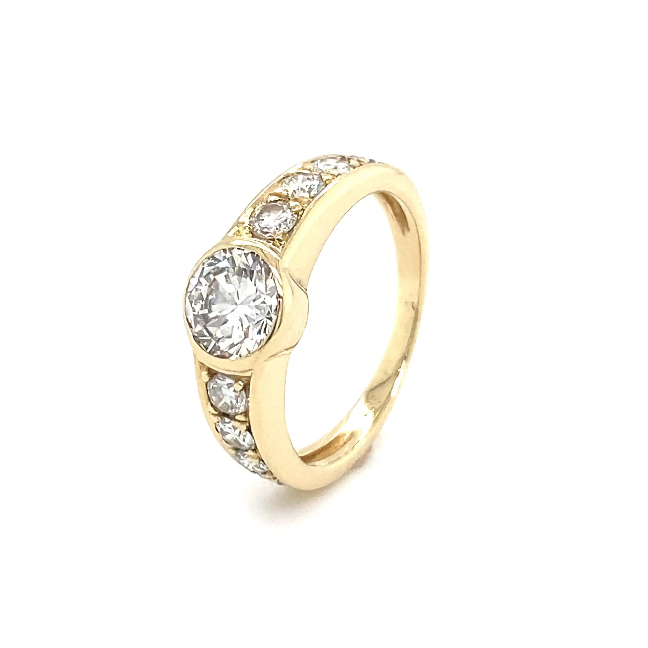 Ring Gelbgold mit Brillanten Ring Gelbgold mit Brillanten