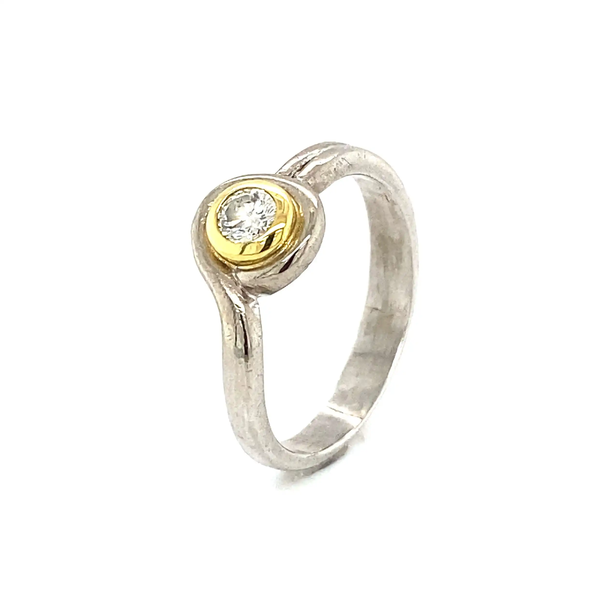 Ring Bicolor mit Brillant mit 0,31 graviert Ring Bicolor mit Brillant mit 0,31 graviert