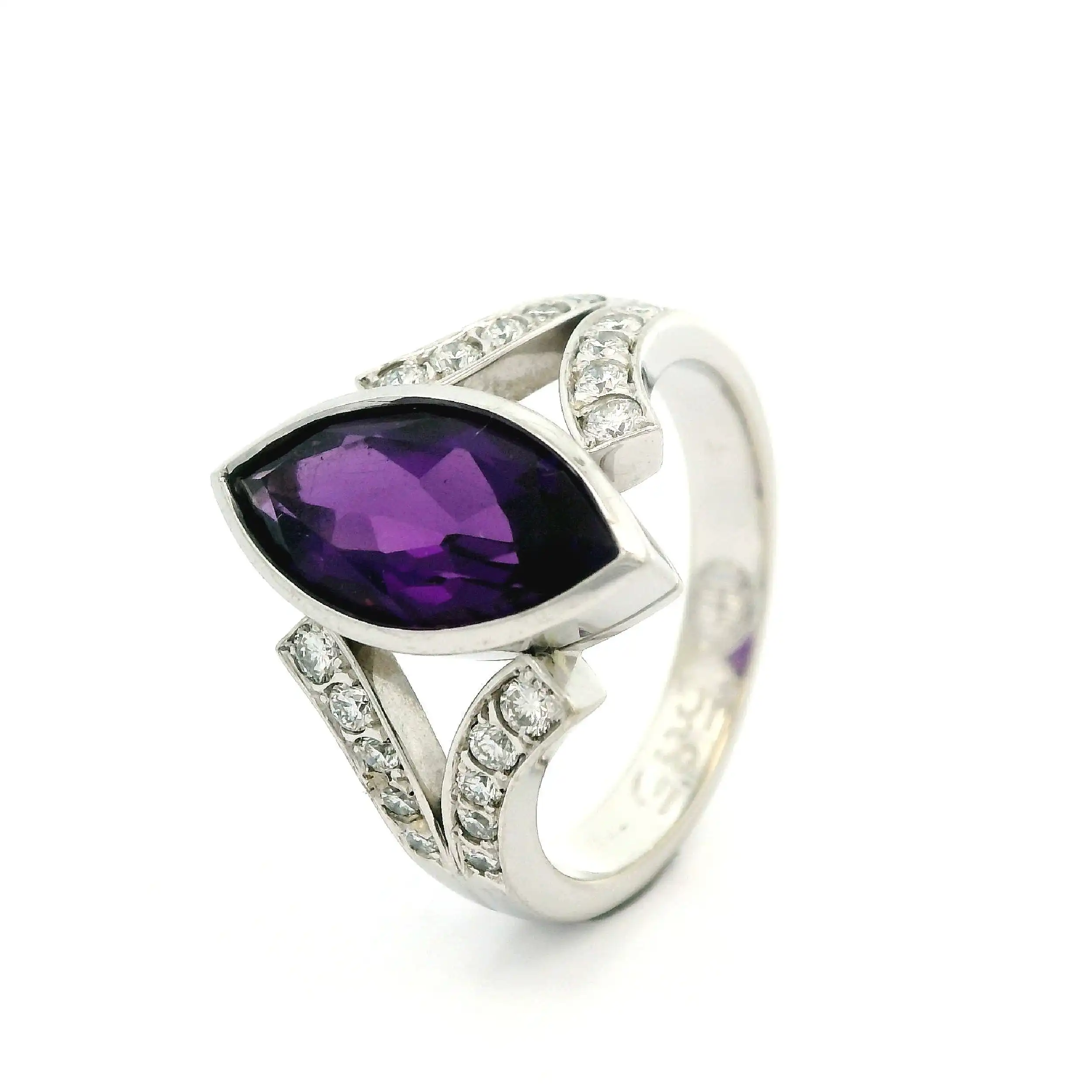 Ring Weißgold mit Brillanten und Amethyst