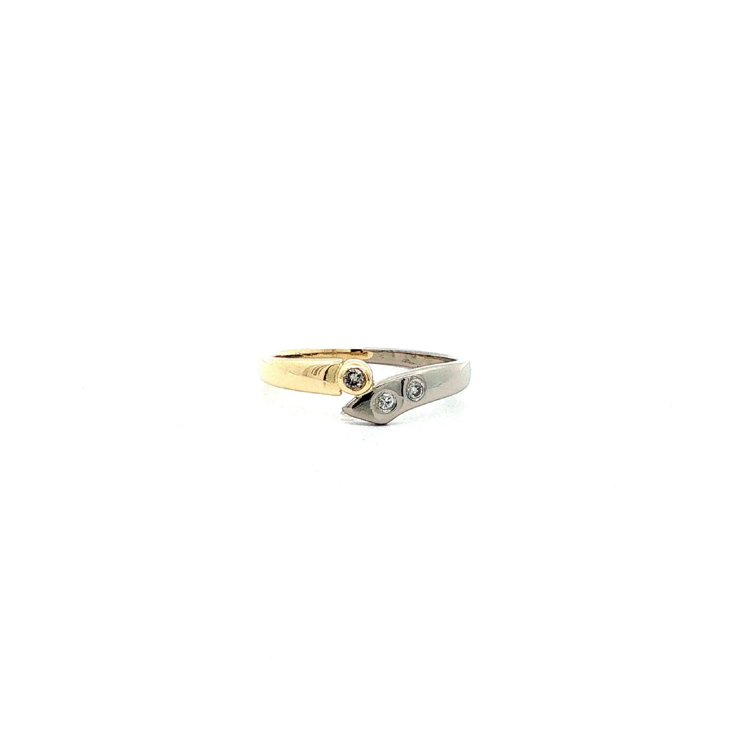 Ring Bicolor mit Brillanten Ring Bicolor mit Brillanten