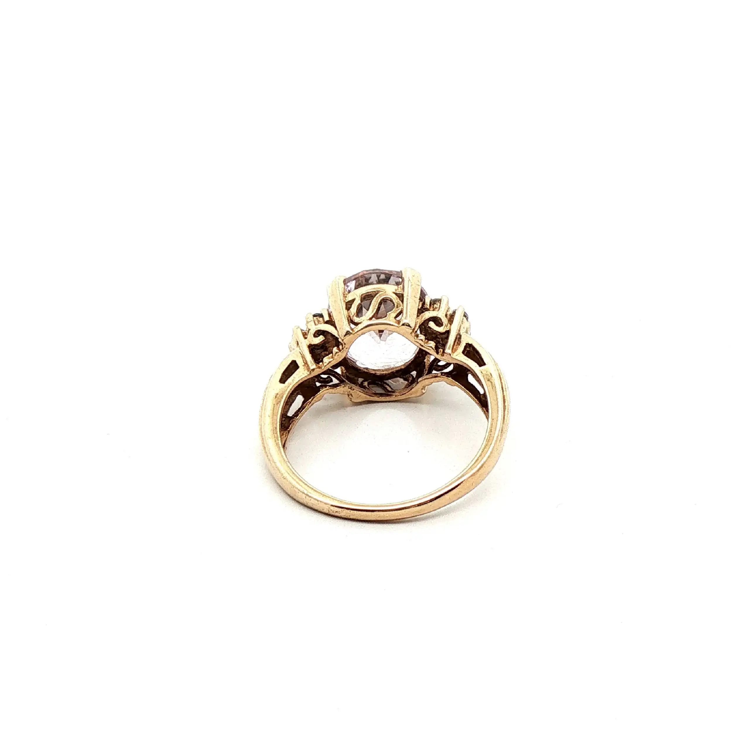 Ring Gelbgold mit Ametyst und Zirkonia Ring Gelbgold mit Ametyst und Zirkonia