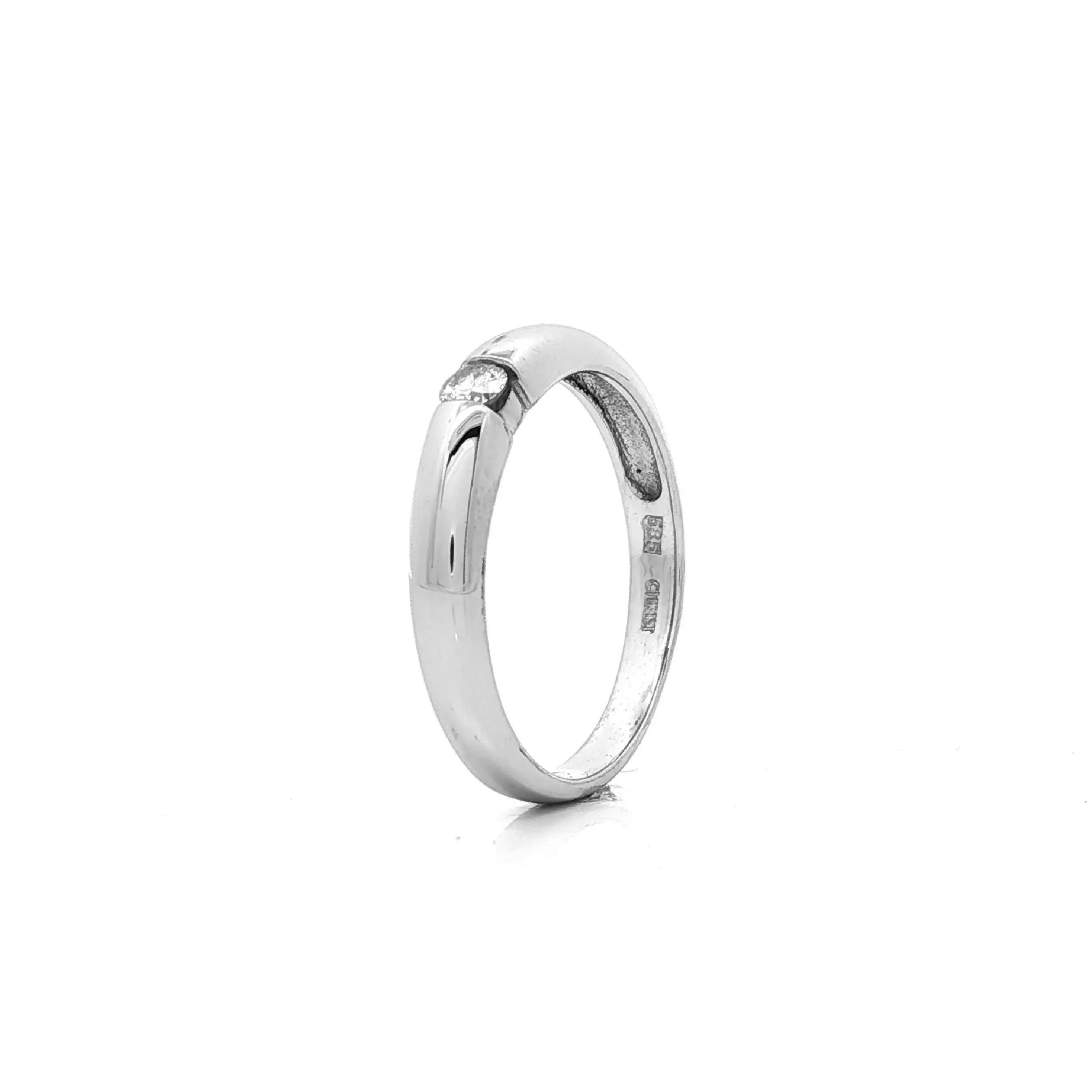 Ring Weißgold Christ mit Brillant, graviert mit 0,10 ct Ring Weißgold Christ mit Brillant, graviert mit 0,10 ct
