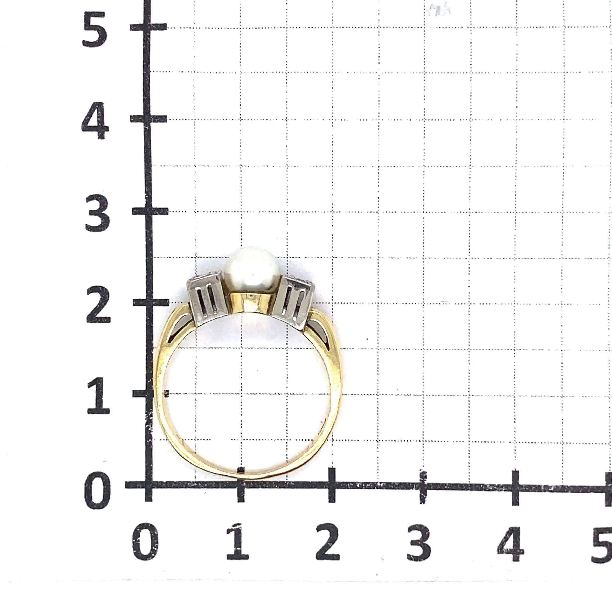 Ring Gelbgold mit Perle und Brillanten ca. 0,06ct. Ring Gelbgold mit Perle und Brillanten ca. 0,06ct.