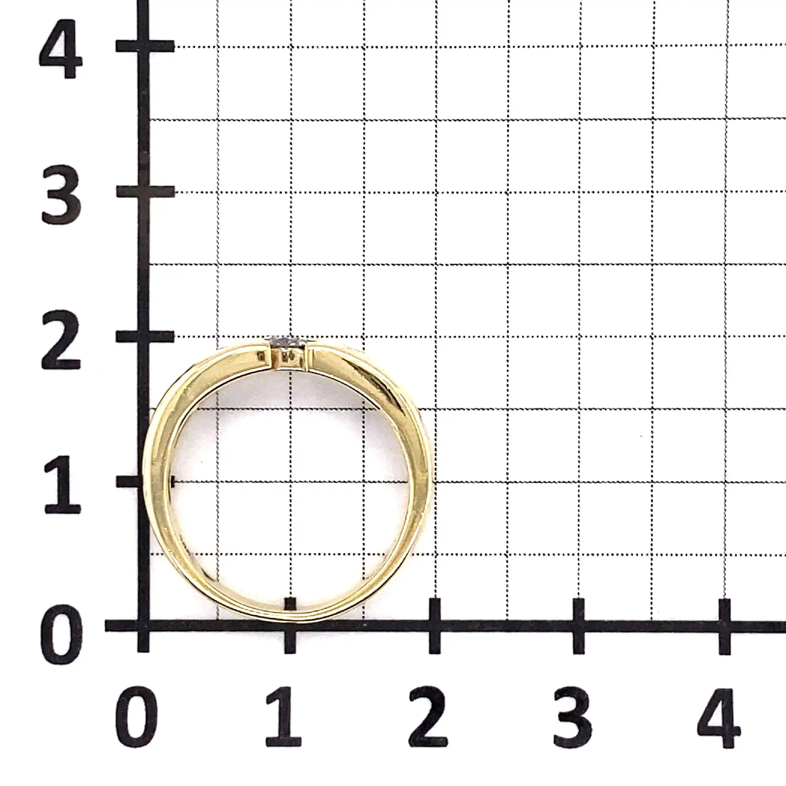 Ring Gelbgold mit Brillant, graviert mit 0,21ct. Ring Gelbgold mit Brillant, graviert mit 0,21ct.