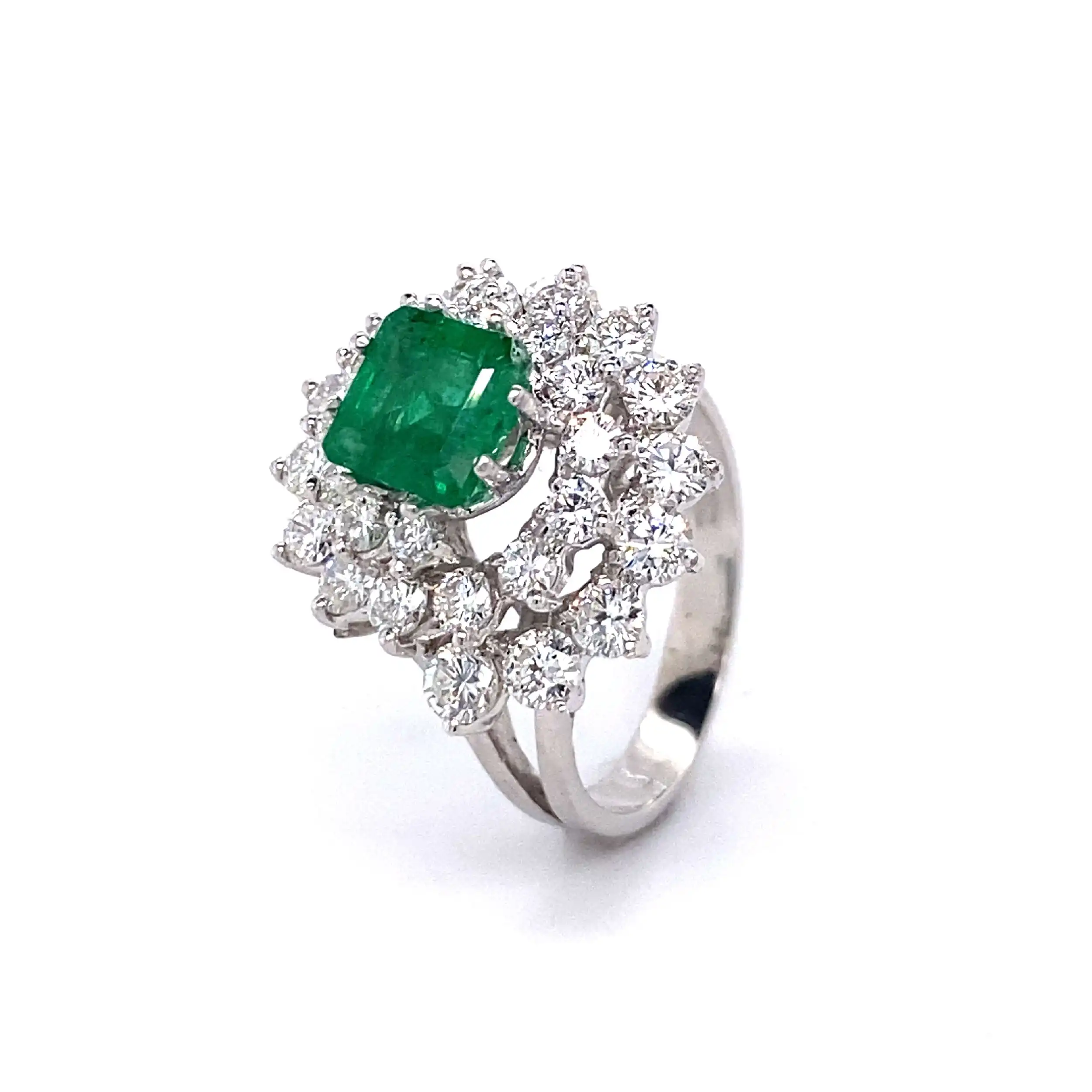 Ring Weißgold mit Smaragd und Brillanten