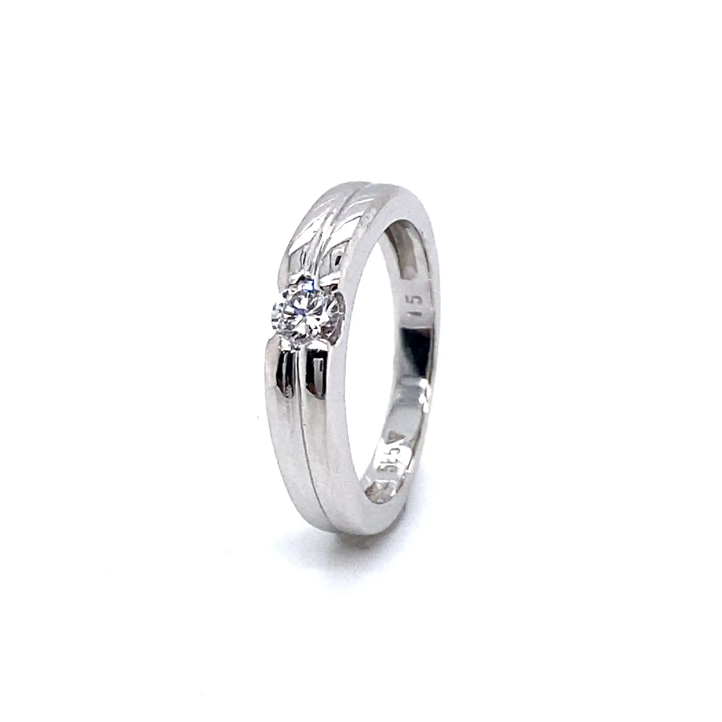 Ring Weißgold mit Brillant, graviert mit 0,15ct Ring Weißgold mit Brillant, graviert mit 0,15ct
